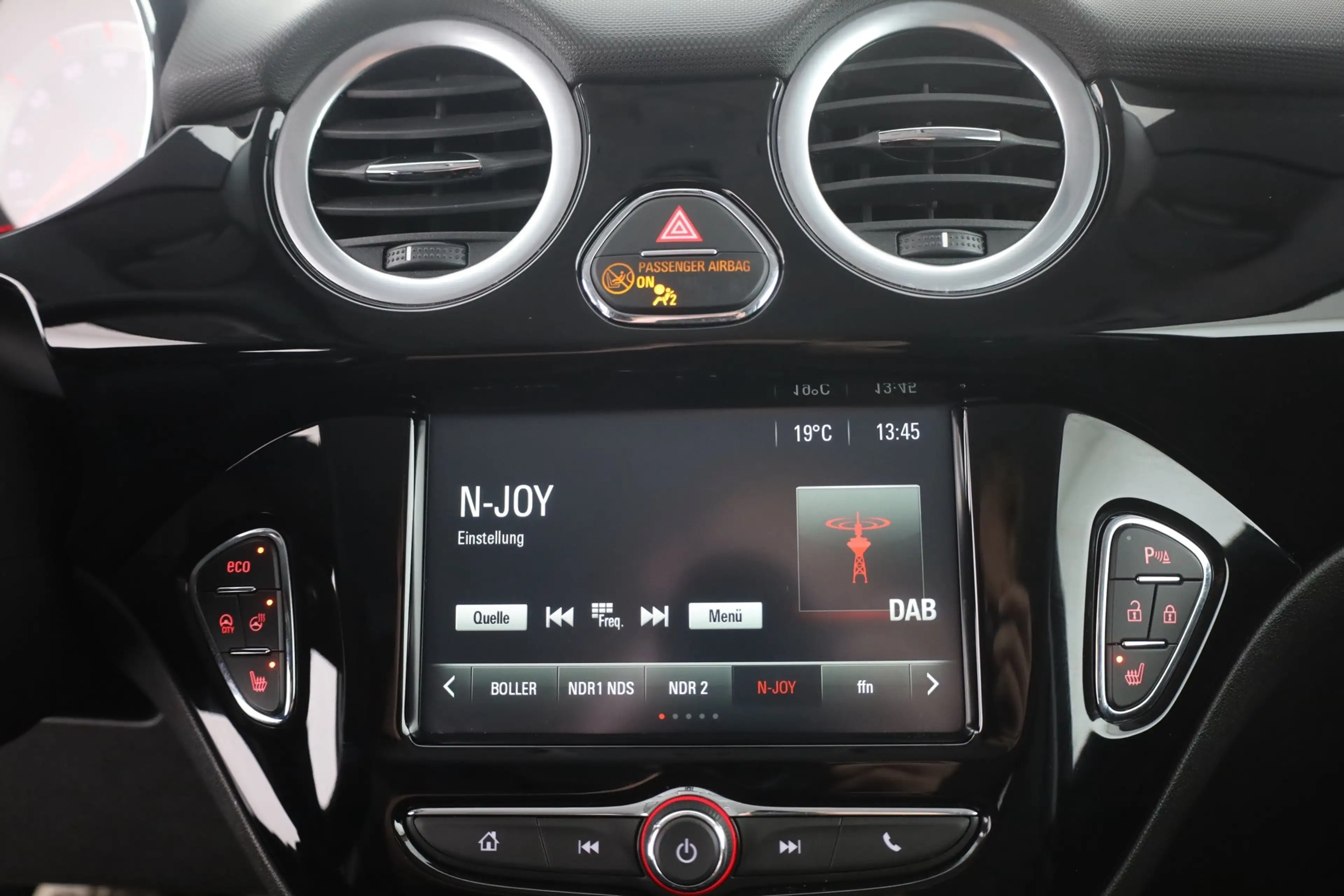 Opel Adam 1.0 120 Jahre IntelliLink Sitzheizung DAB — photo 11