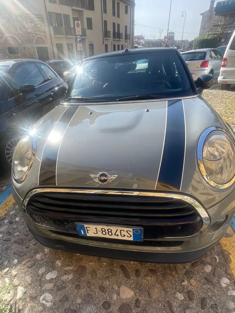 MINI Cooper D Cabrio Mini IV F57 2016 Cabrio1.5 Boost auto Grigio - 1