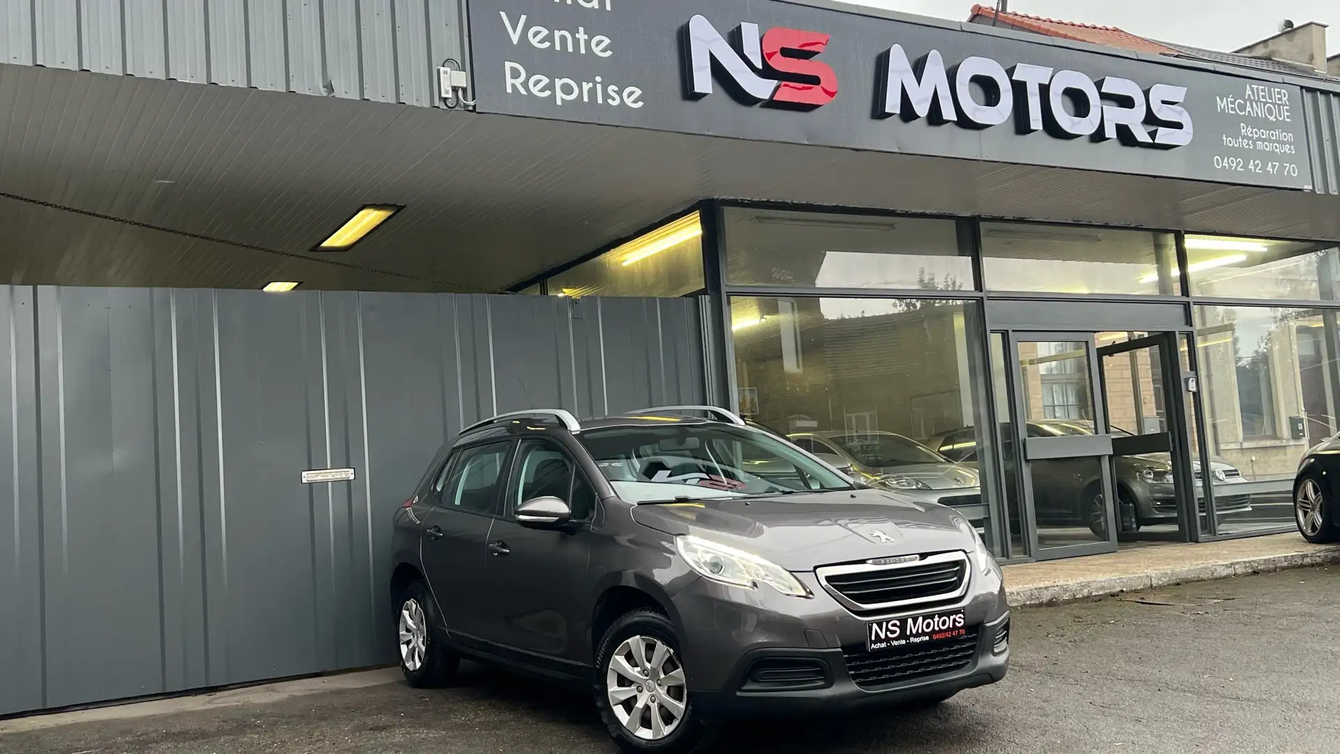 Peugeot 2008 1.2i PureTech Access Argent - 1