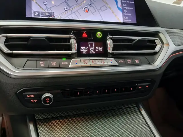 BMW 3 Series view 13