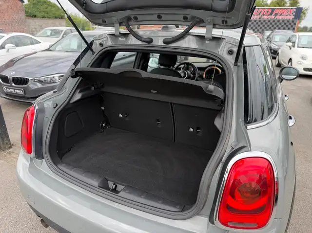 Mini Hatch view 11