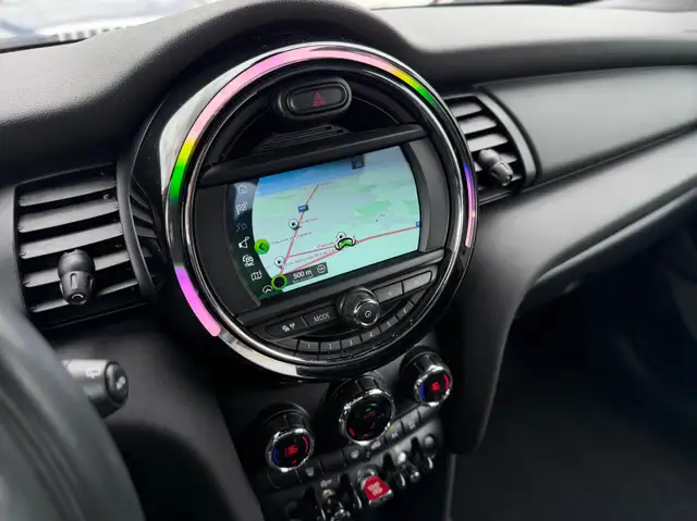 Mini Hatch view 15