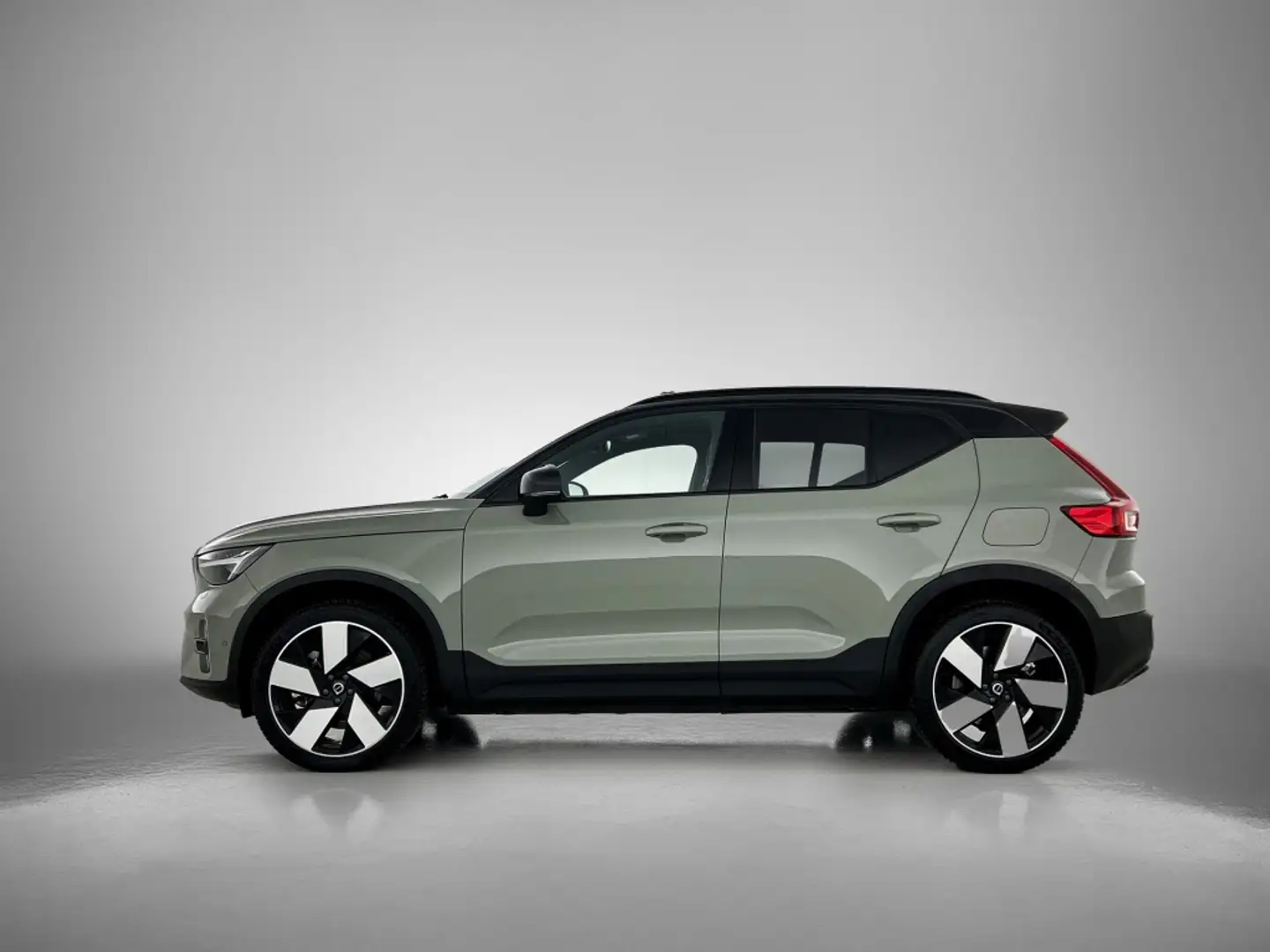 Volvo XC40 Twin Ultimate | 20 inch | 360* | Trekhaak | Pano | Vert - 2