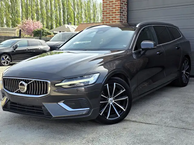 Volvo V60 T6 - Plug In Hybride AWD 4x4 - 11/2024 - 349 PK