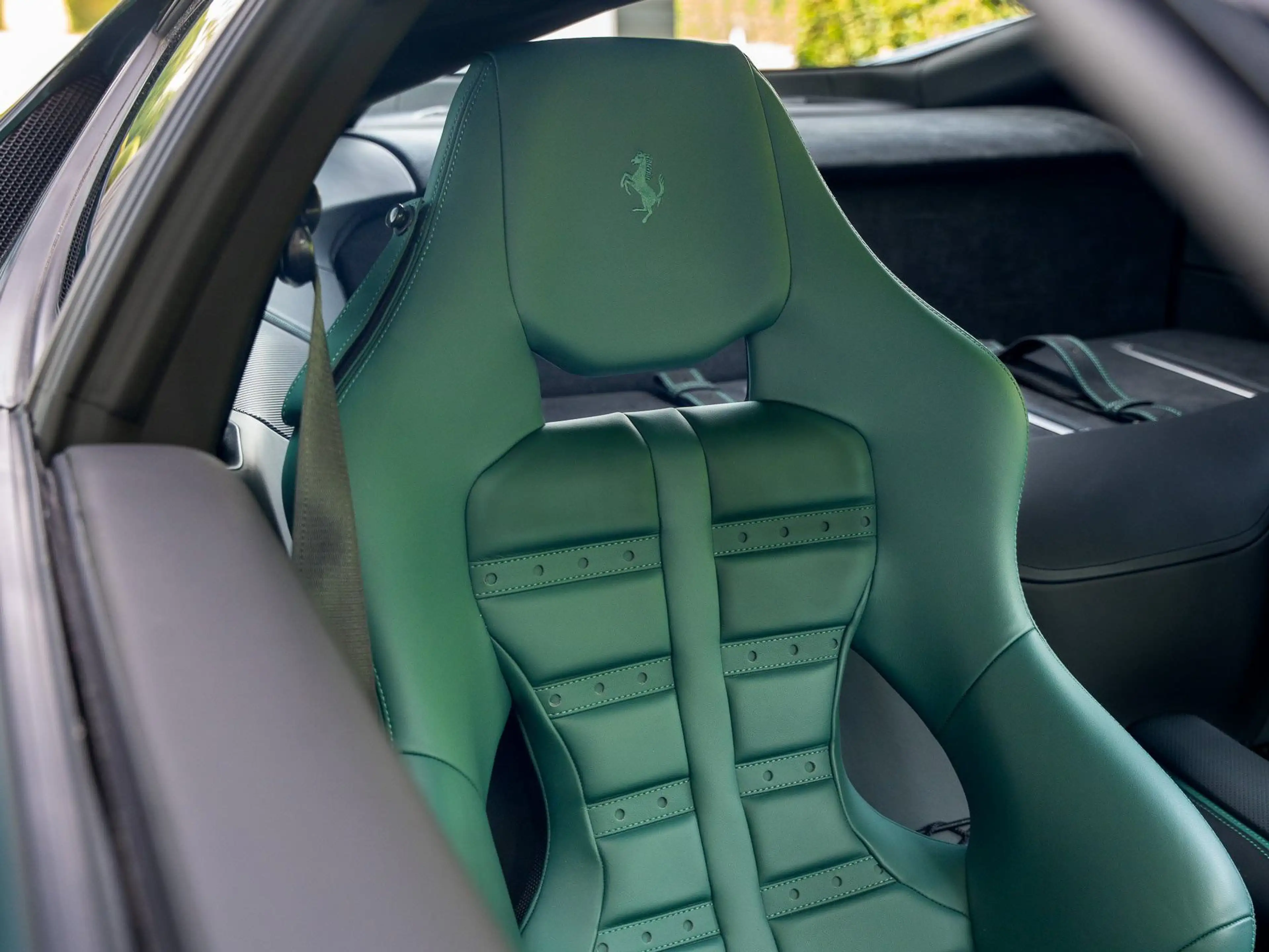 Ferrari 812 812 Superfast / Racing British Green / VAT Incl. — photo 12