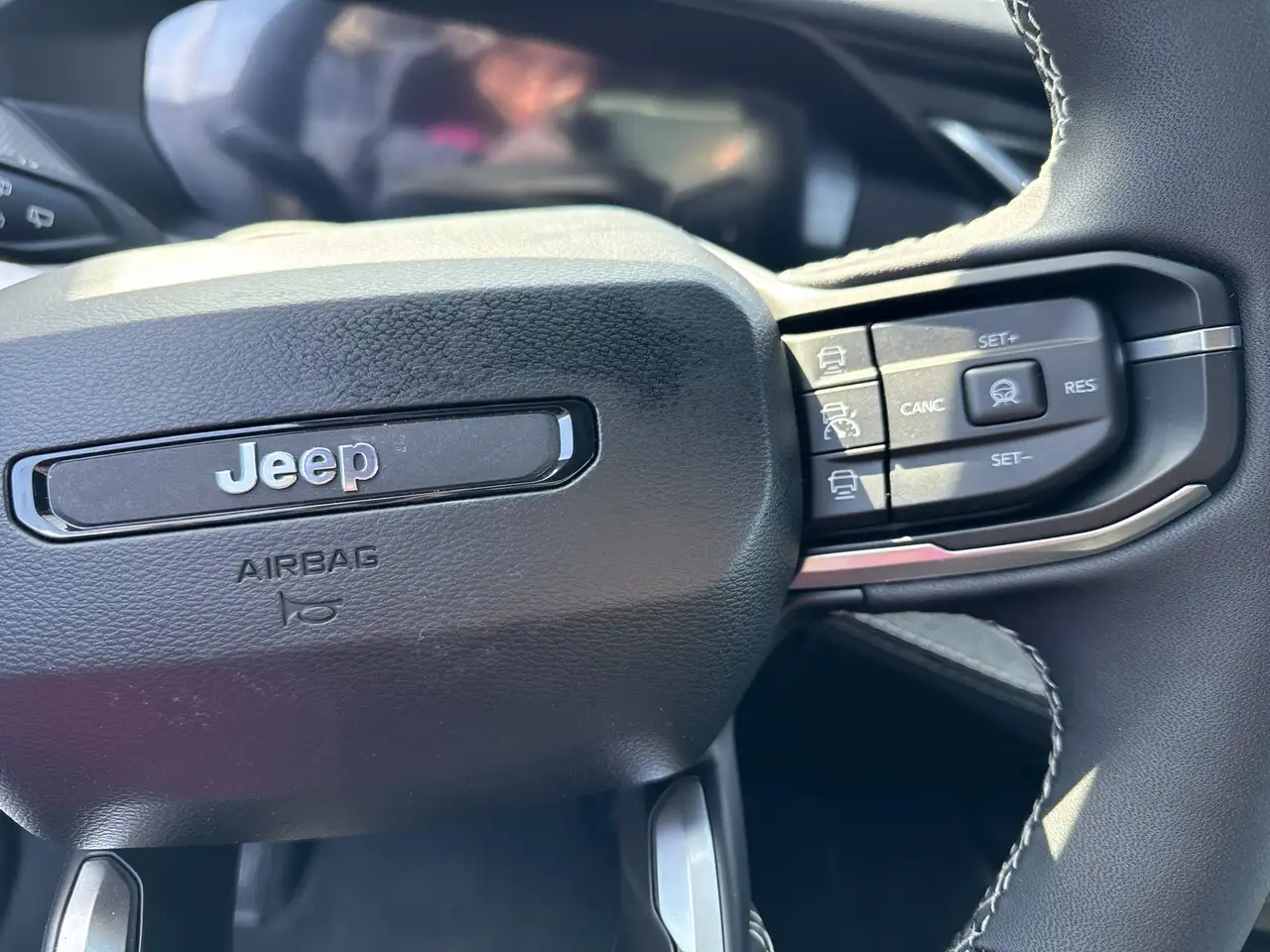 Jeep Cherokee снимка Jeep Cherokee