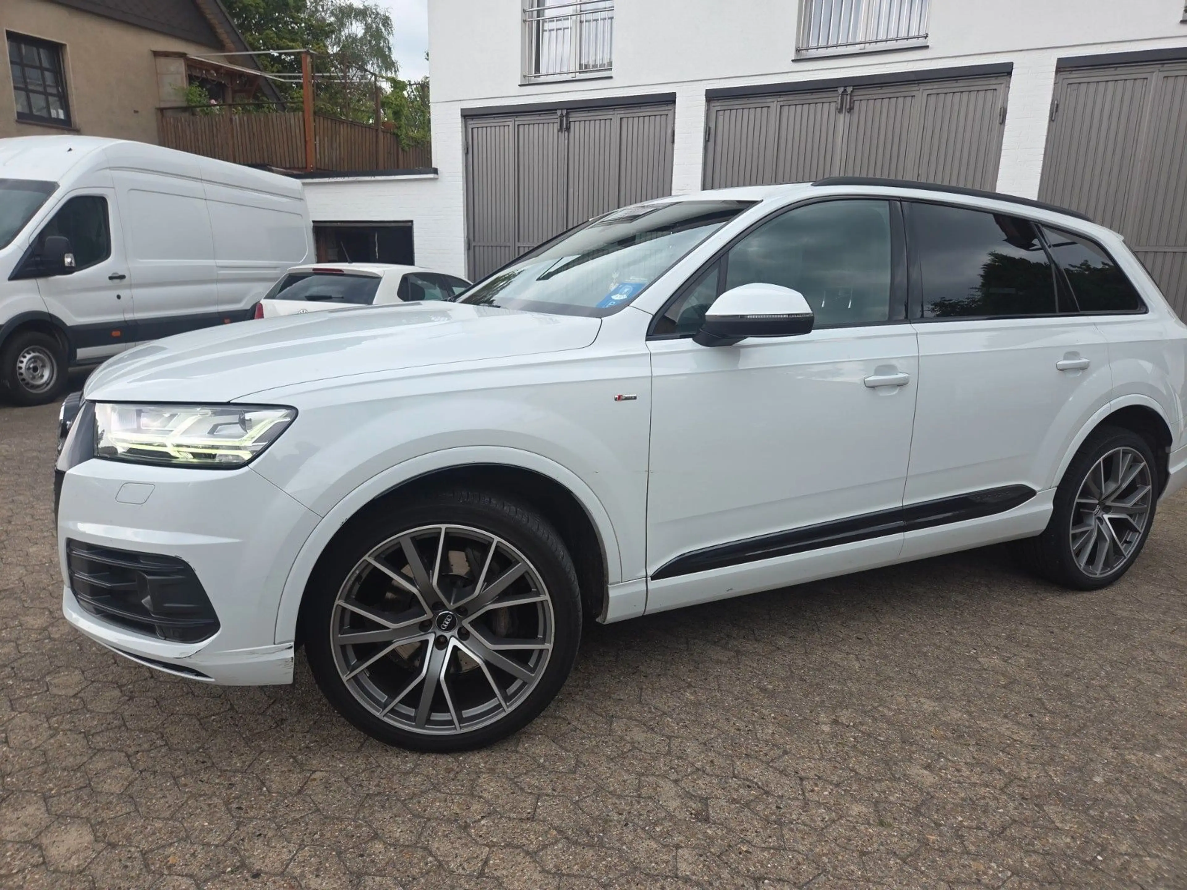 Audi Q7 3.0 TDI quattro 3x S line/22Zoll/Pano/7 Sitze — photo 4