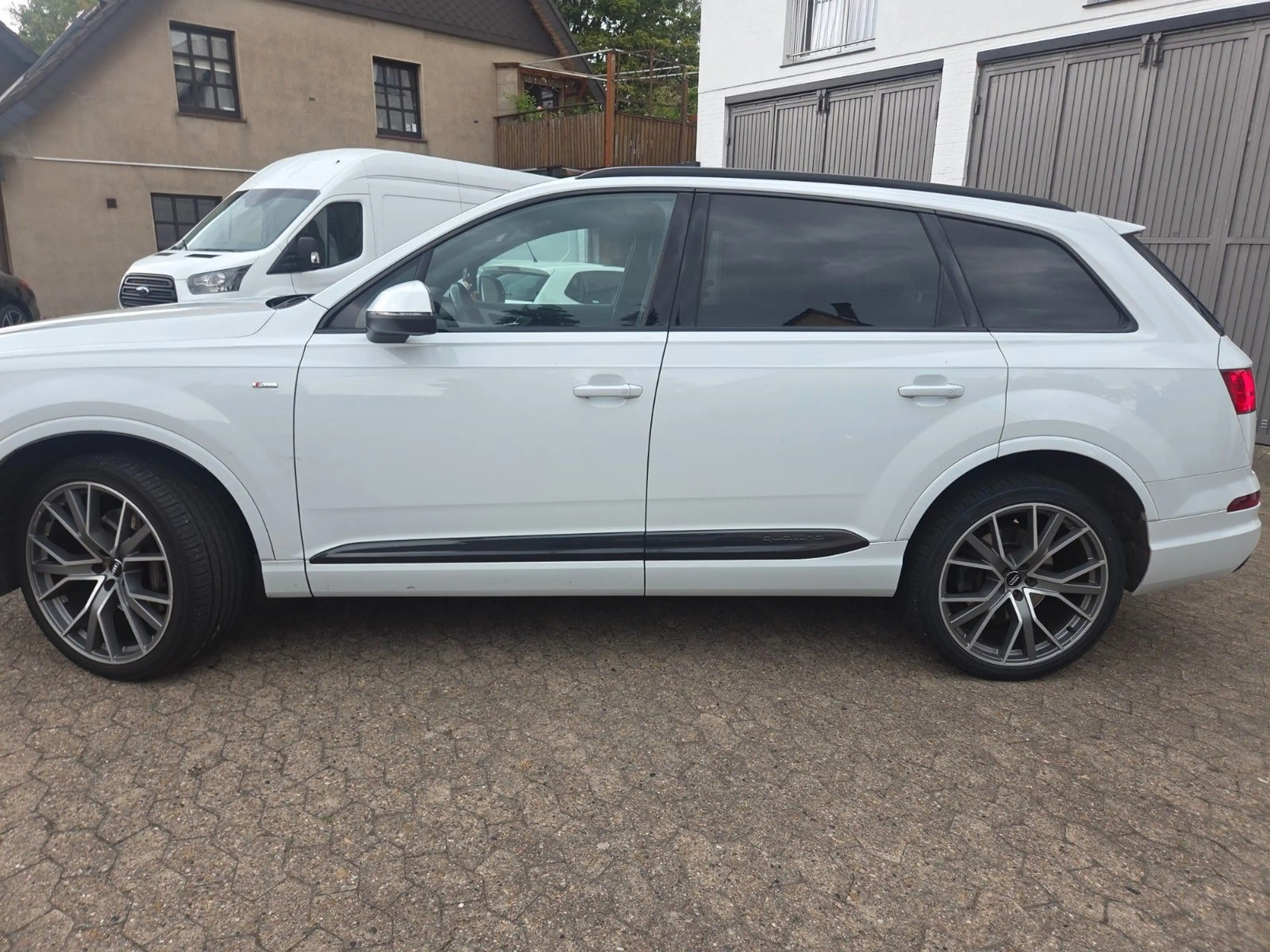 Audi Q7 3.0 TDI quattro 3x S line/22Zoll/Pano/7 Sitze — photo 5