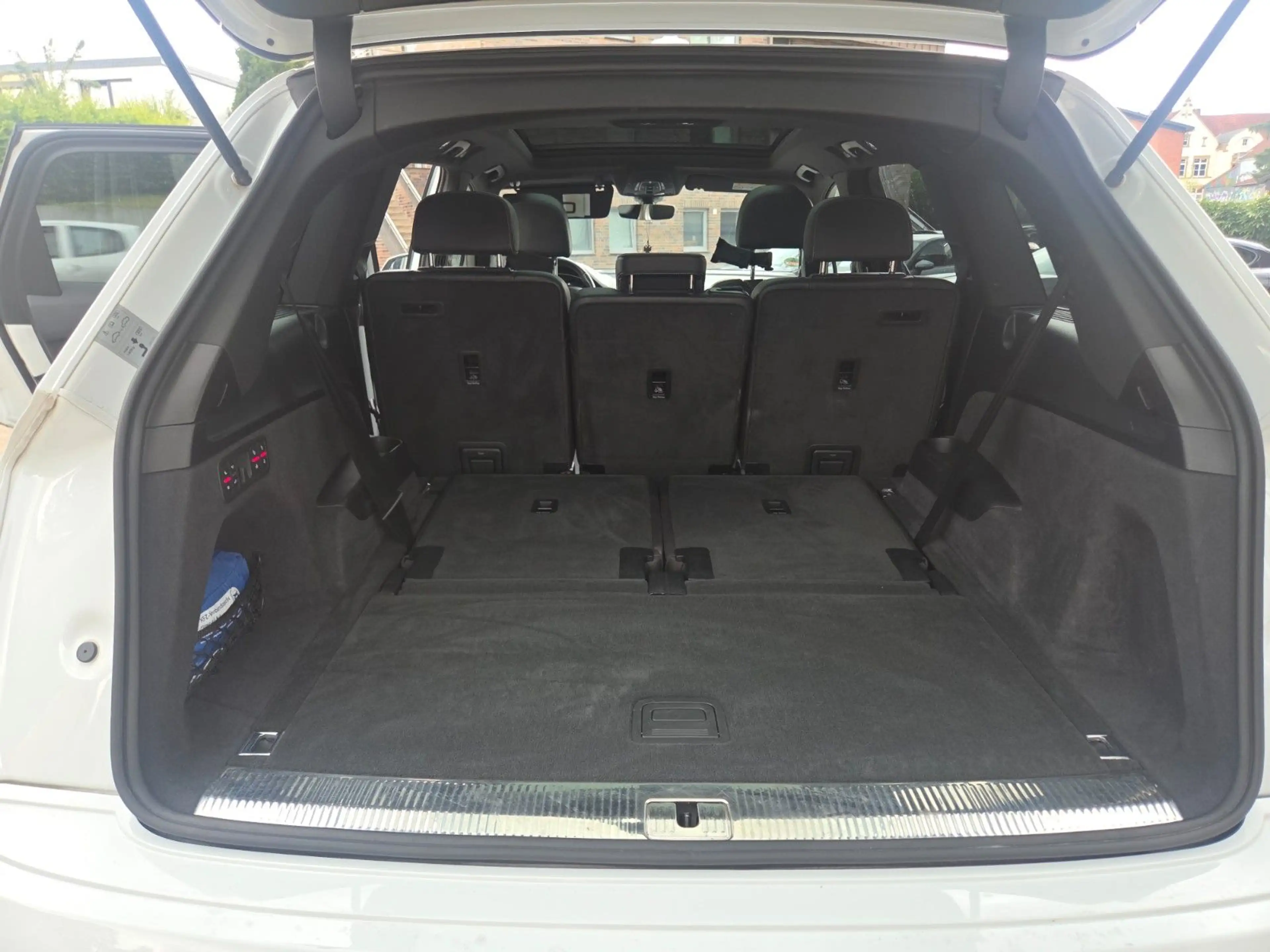 Audi Q7 3.0 TDI quattro 3x S line/22Zoll/Pano/7 Sitze — photo 20