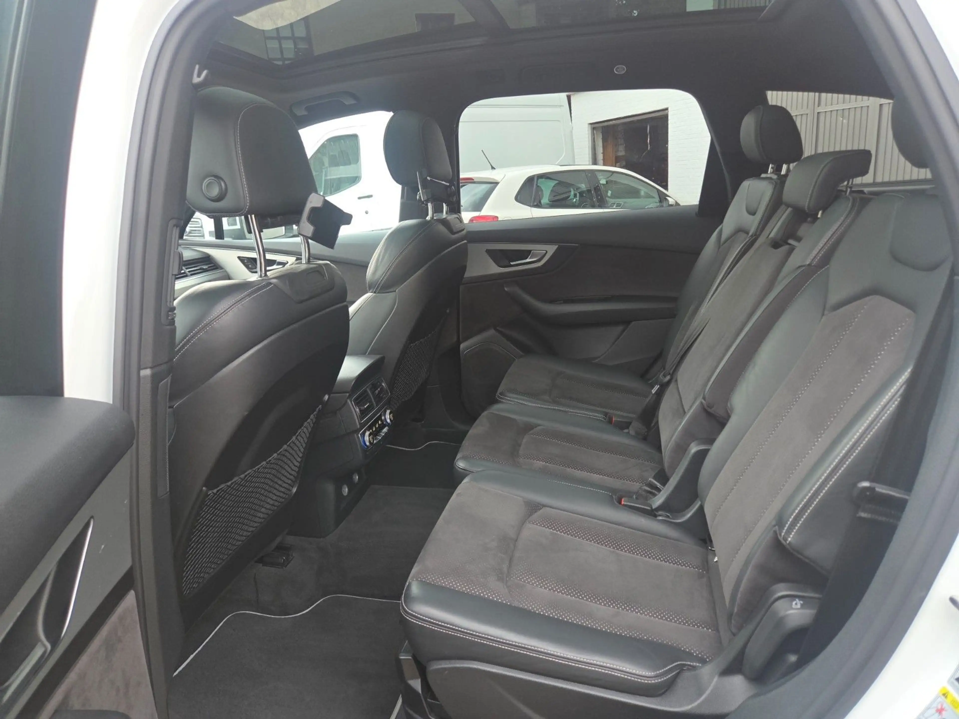 Audi Q7 3.0 TDI quattro 3x S line/22Zoll/Pano/7 Sitze — photo 17