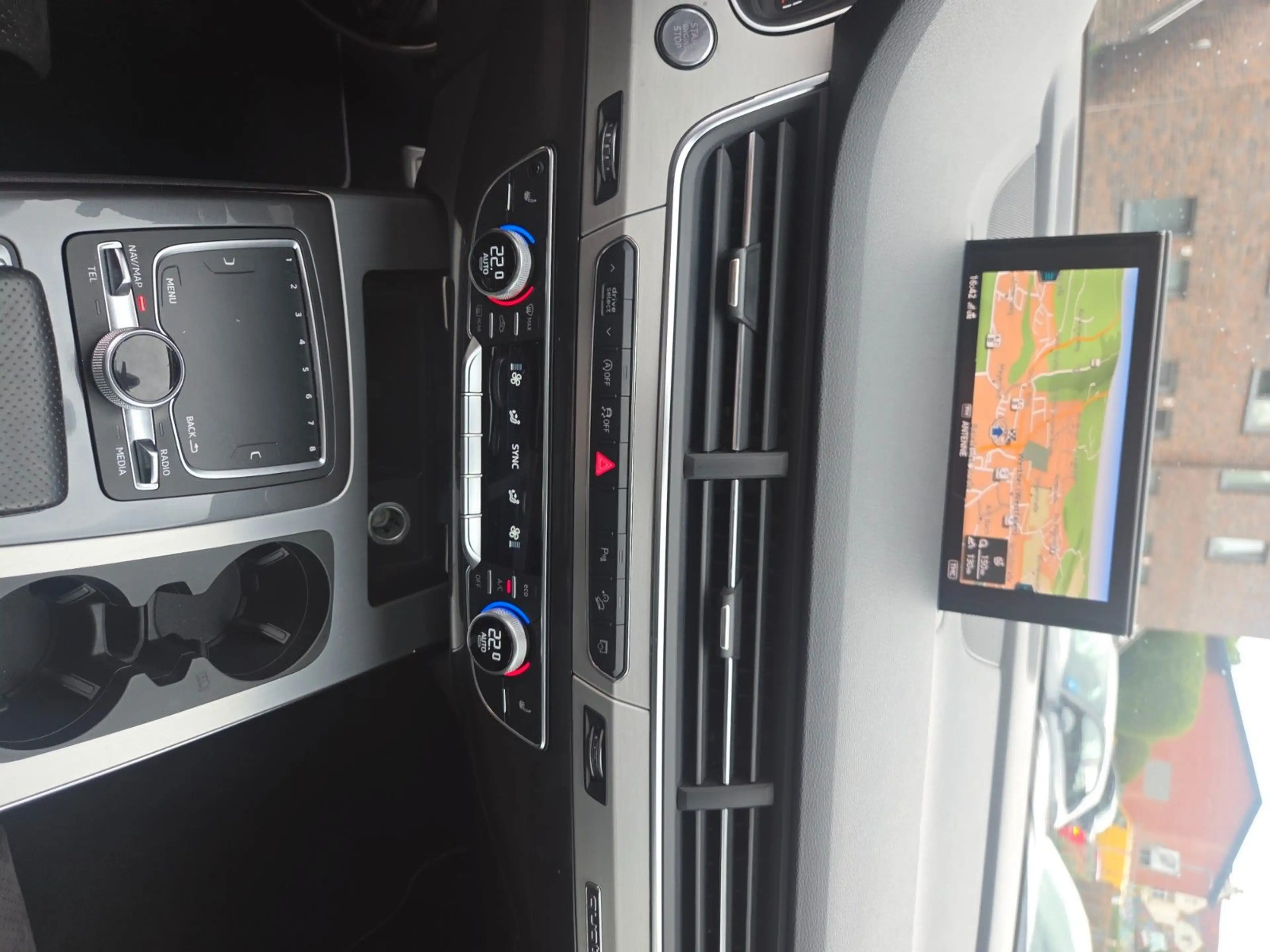 Audi Q7 3.0 TDI quattro 3x S line/22Zoll/Pano/7 Sitze — photo 22