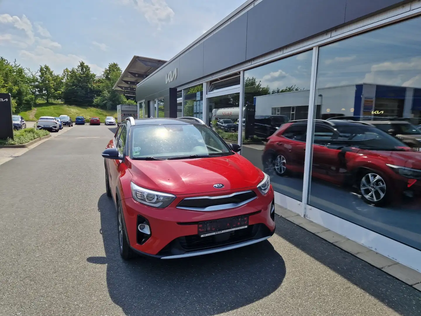 Kia Stonic 1,0T Spirit Navi Klimaaut SHZ PDC Rot - 2