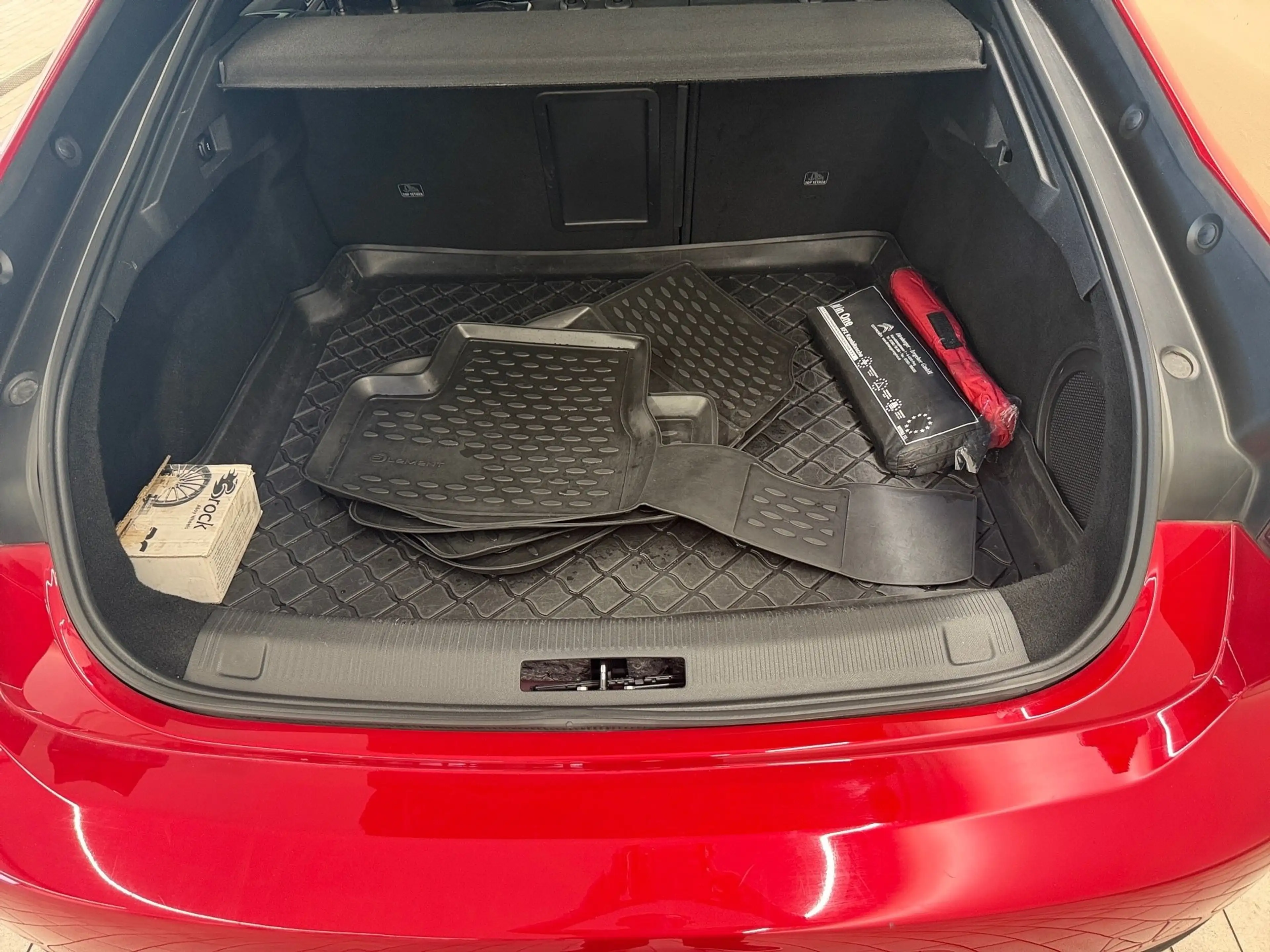 Peugeot 508 2,0 BlueHDi 160 EAT8 S&S GT Line — photo 11