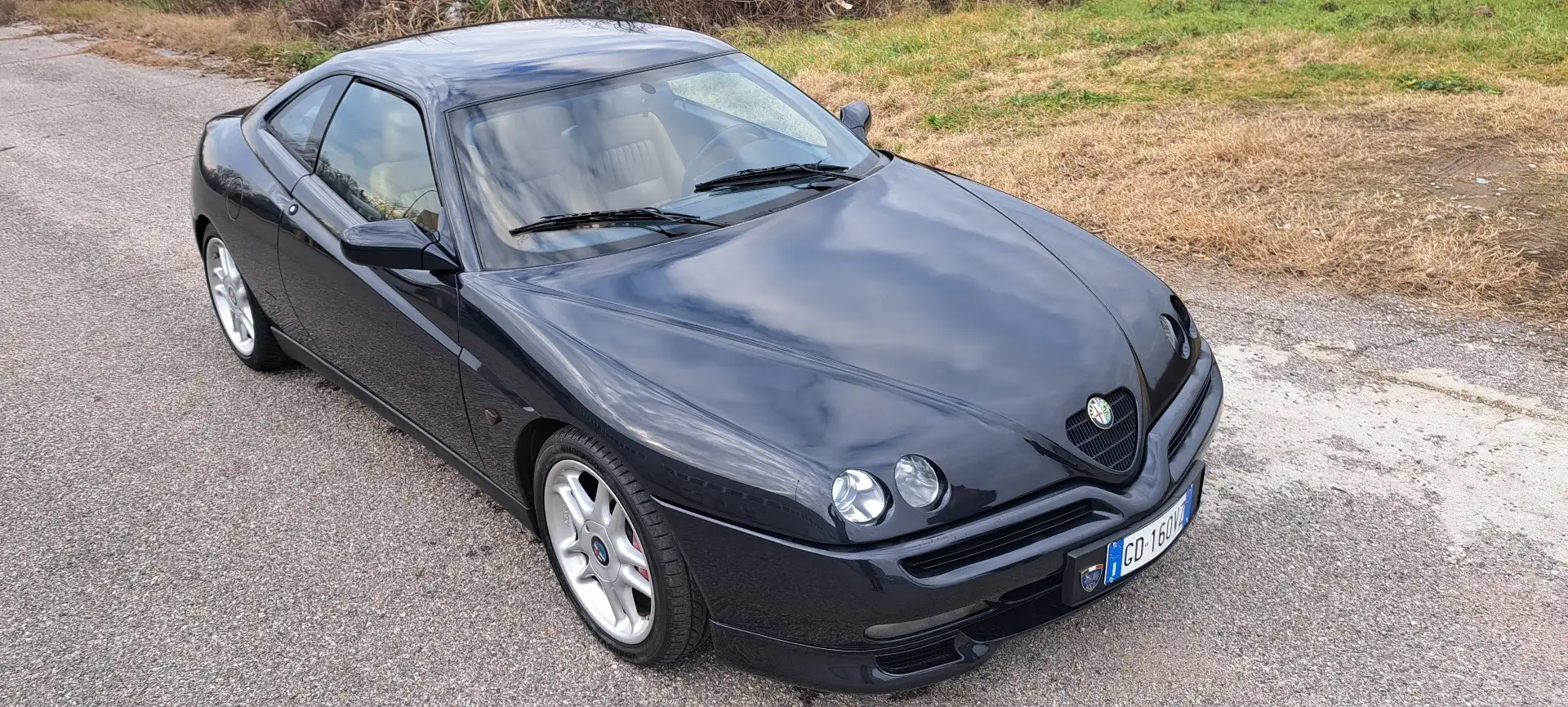 Alfa Romeo GTV 3.0 V6 24v c/pelle Momo Negro - 2