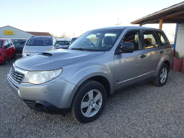 Subaru Forester 2.0 D Trend 30 Jahre