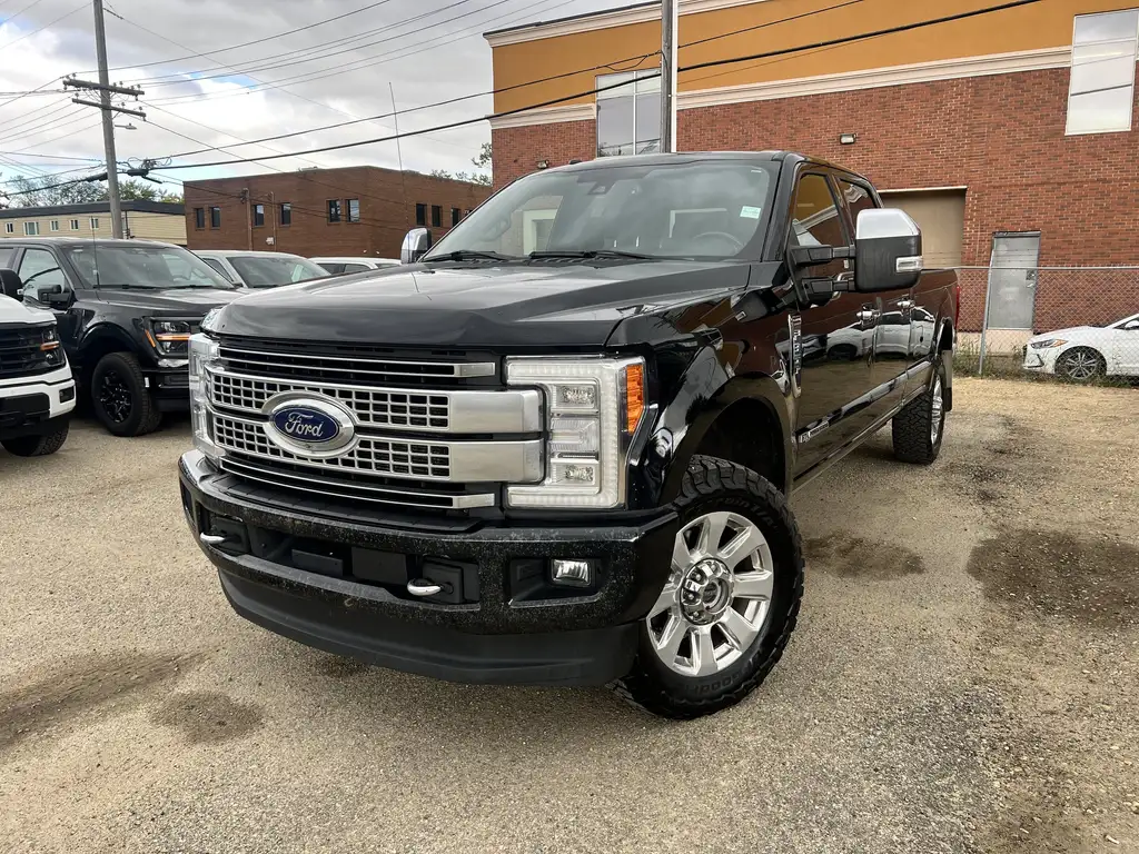 2018 Ford F-350 Super Duty Platinum Crewcab 176 | MoonRoof | Ultimate Pkg | U — photo 2