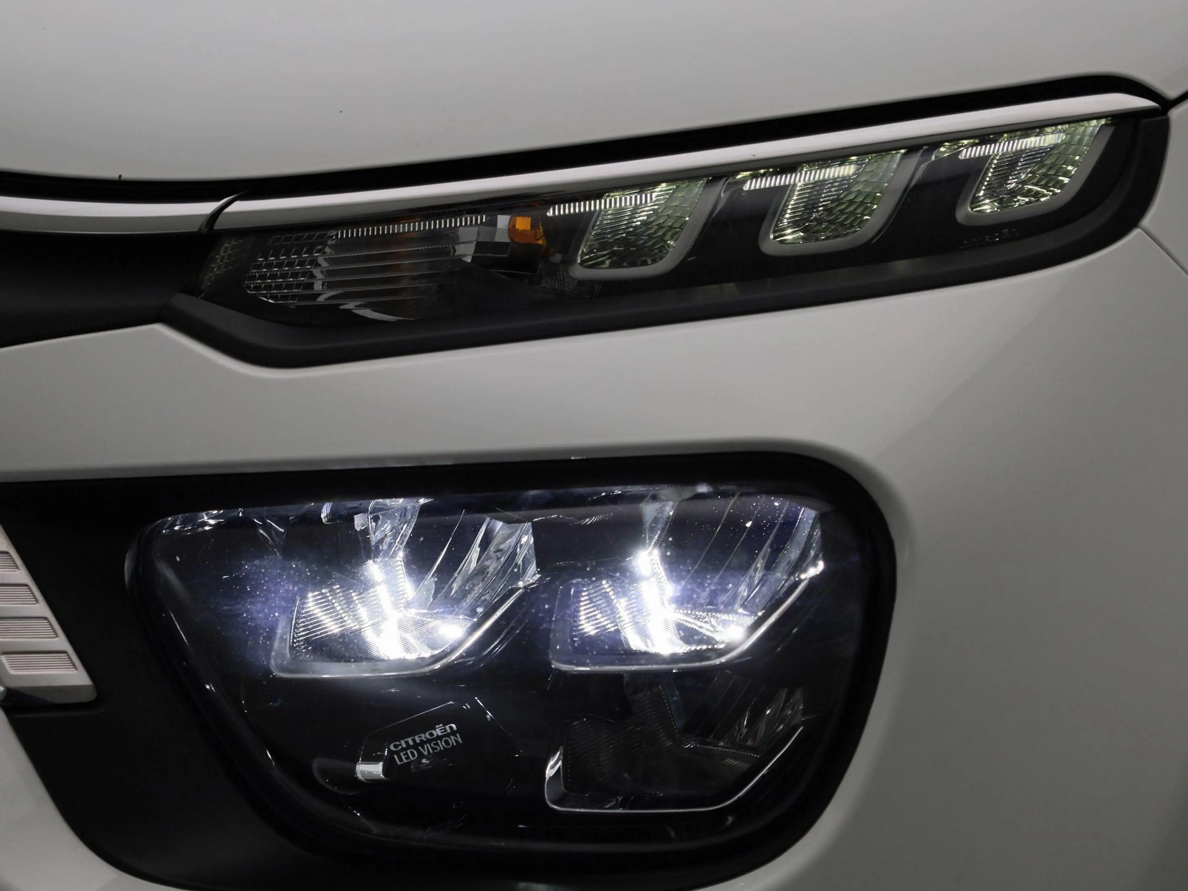 Citroen C3 1.2 PureTech Feel | APPLE CARPLAY - ANDROID AUTO | — photo 13