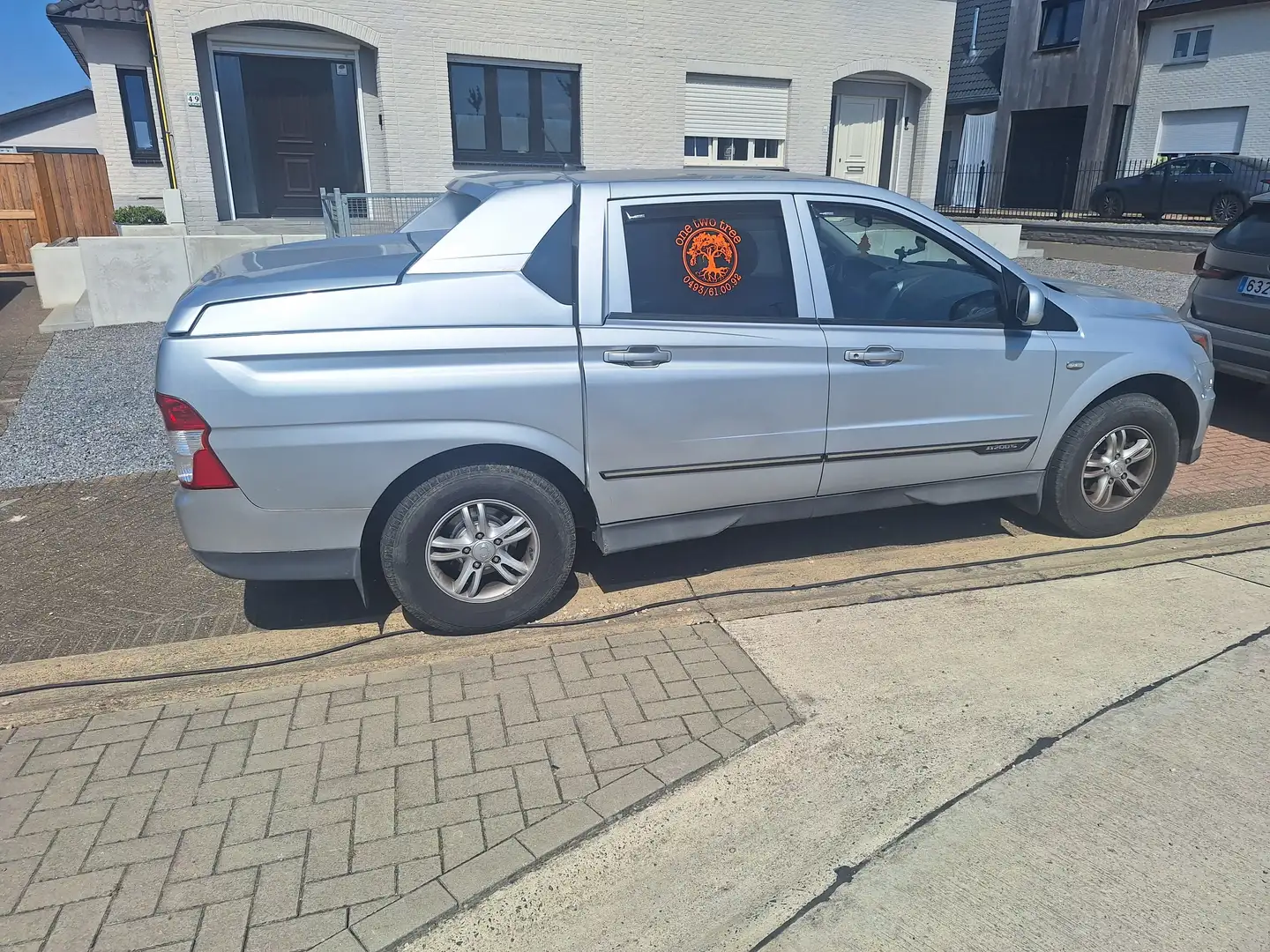 SsangYong Actyon Argintiu - 1