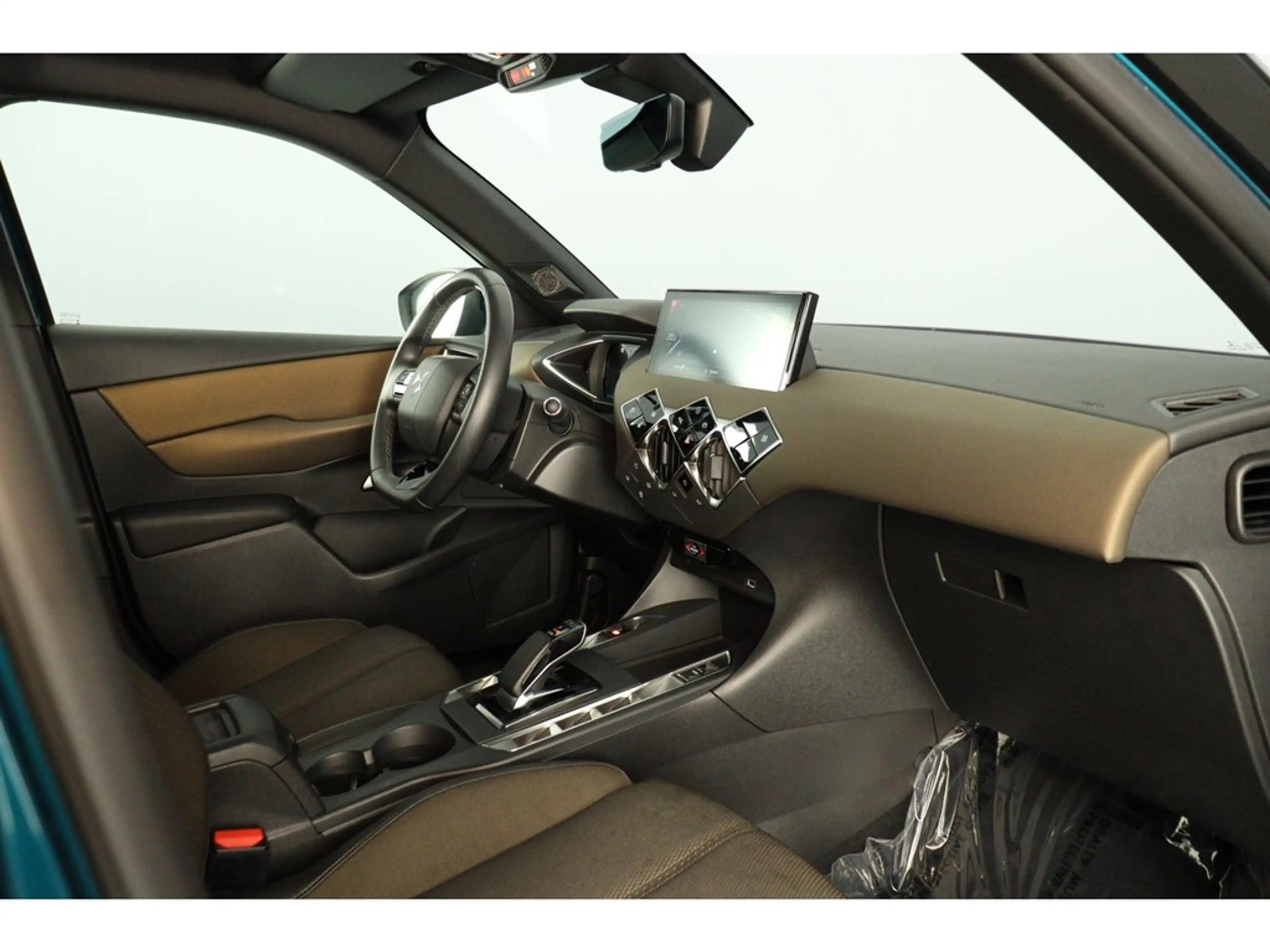 DS Automobiles DS 3 Crossback 136pk So Chic — photo 10