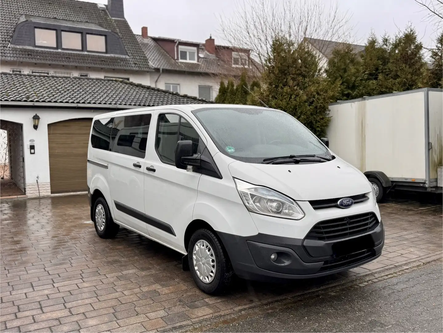 Ford Transit Custom 8 Sitze Aus 1 hand TÜV Neu Lang Sehr Gepflegt - 1