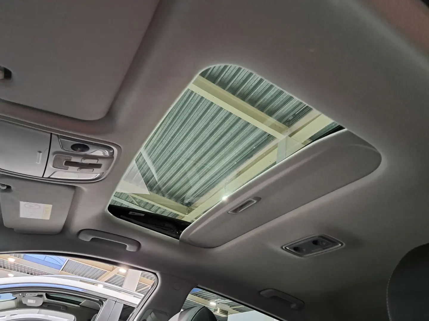 Kia Niro 1.6 GDi Hybrid ExecutiveLine | Open dak | Apple Ca Negro - 2