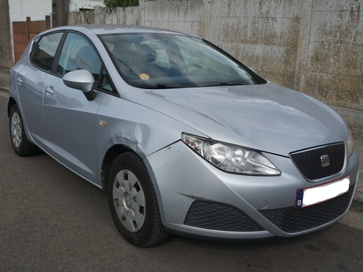 SEAT Ibiza Ibiza 1.4 TDi Ecomotive DPF Argent - 2
