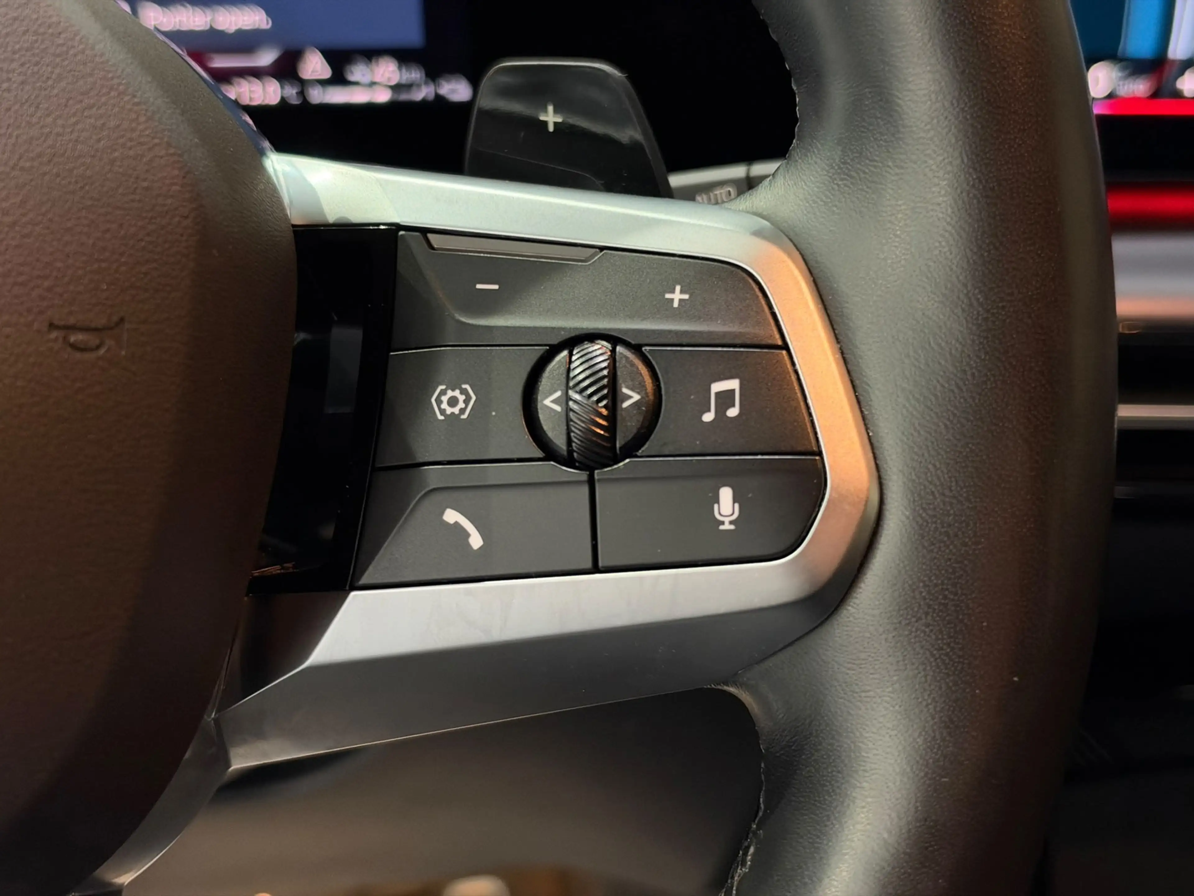 BMW X1 XDrive30e M Sport 326 PK / Navigatie full map / Ca — photo 31