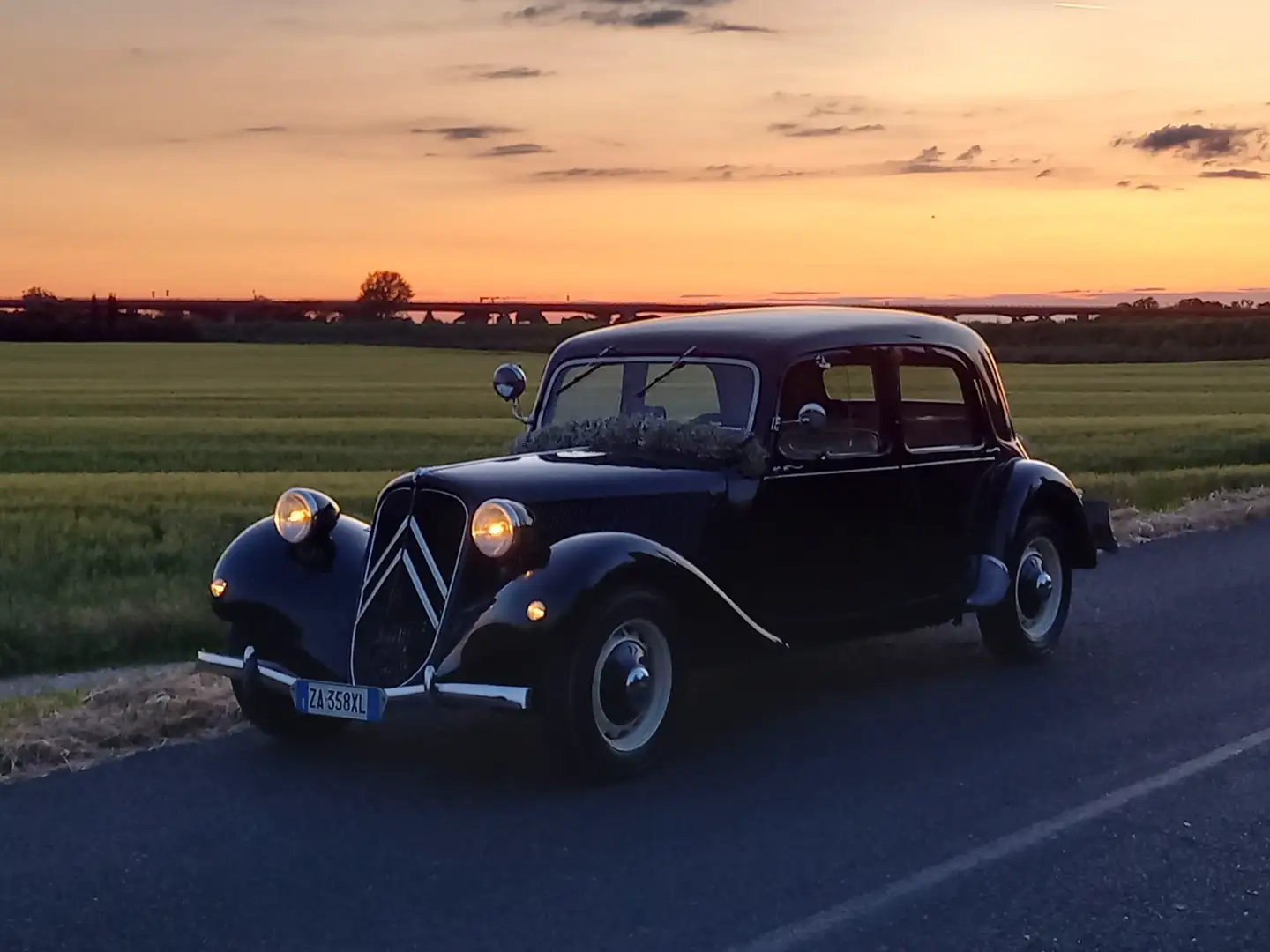 Citroen Traction Avant Zwart - 2