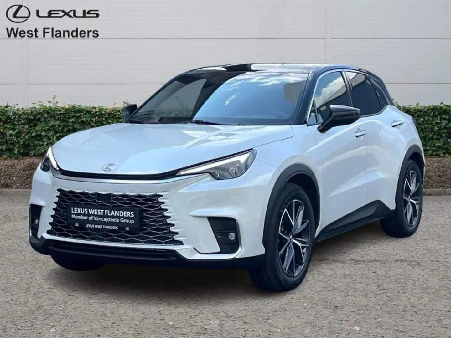 Lexus LBX Emotion+Executive pack Wit - 1