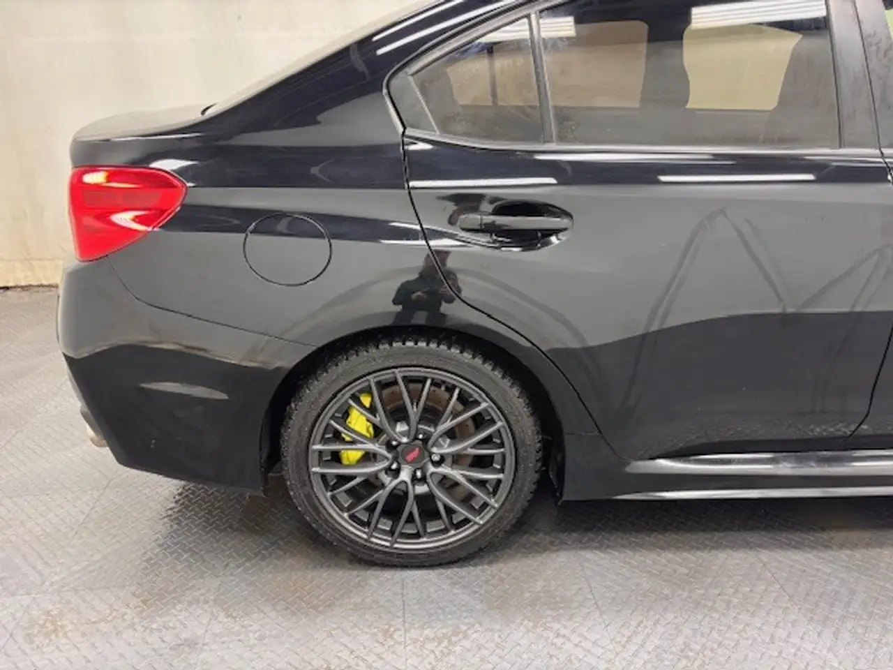 Subaru WRX снимка Subaru WRX