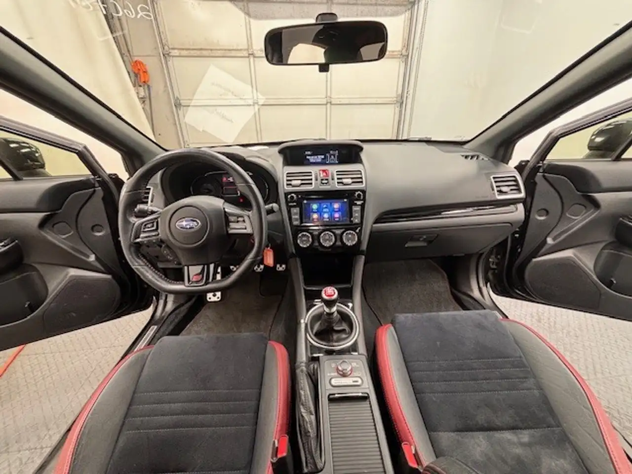 Subaru WRX снимка Subaru WRX