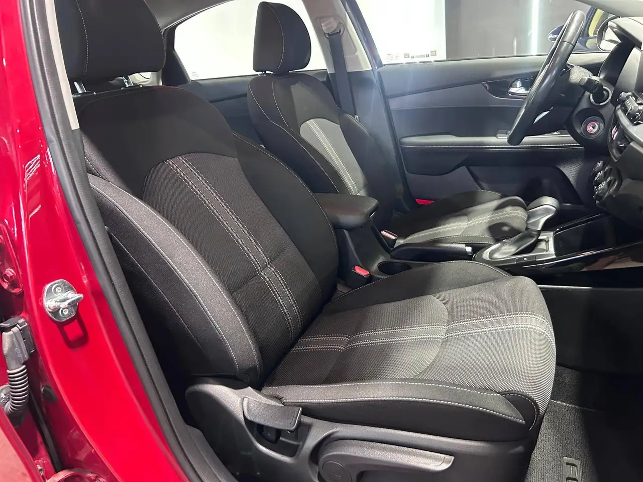 Kia Forte снимка Kia Forte