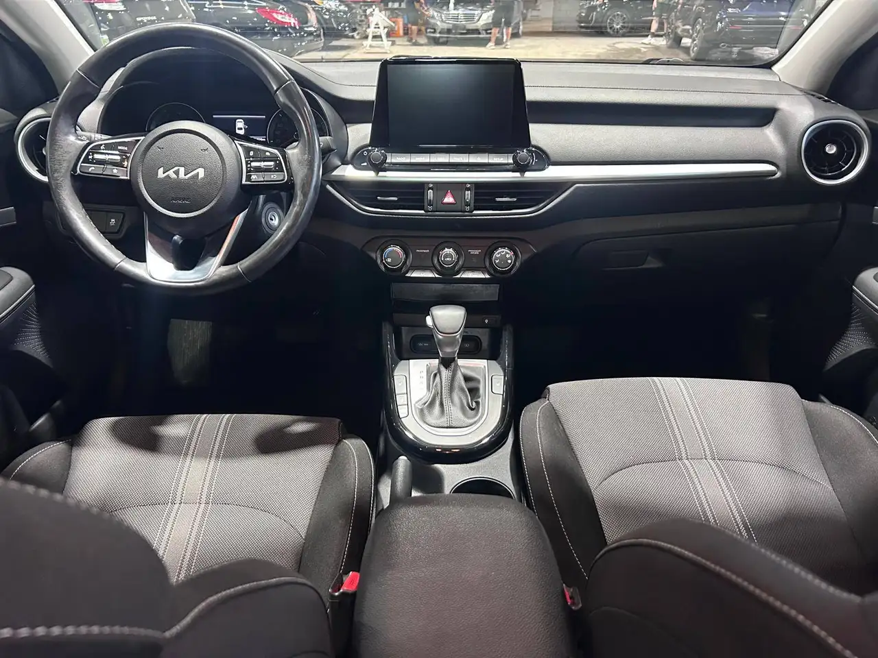 Kia Forte снимка Kia Forte