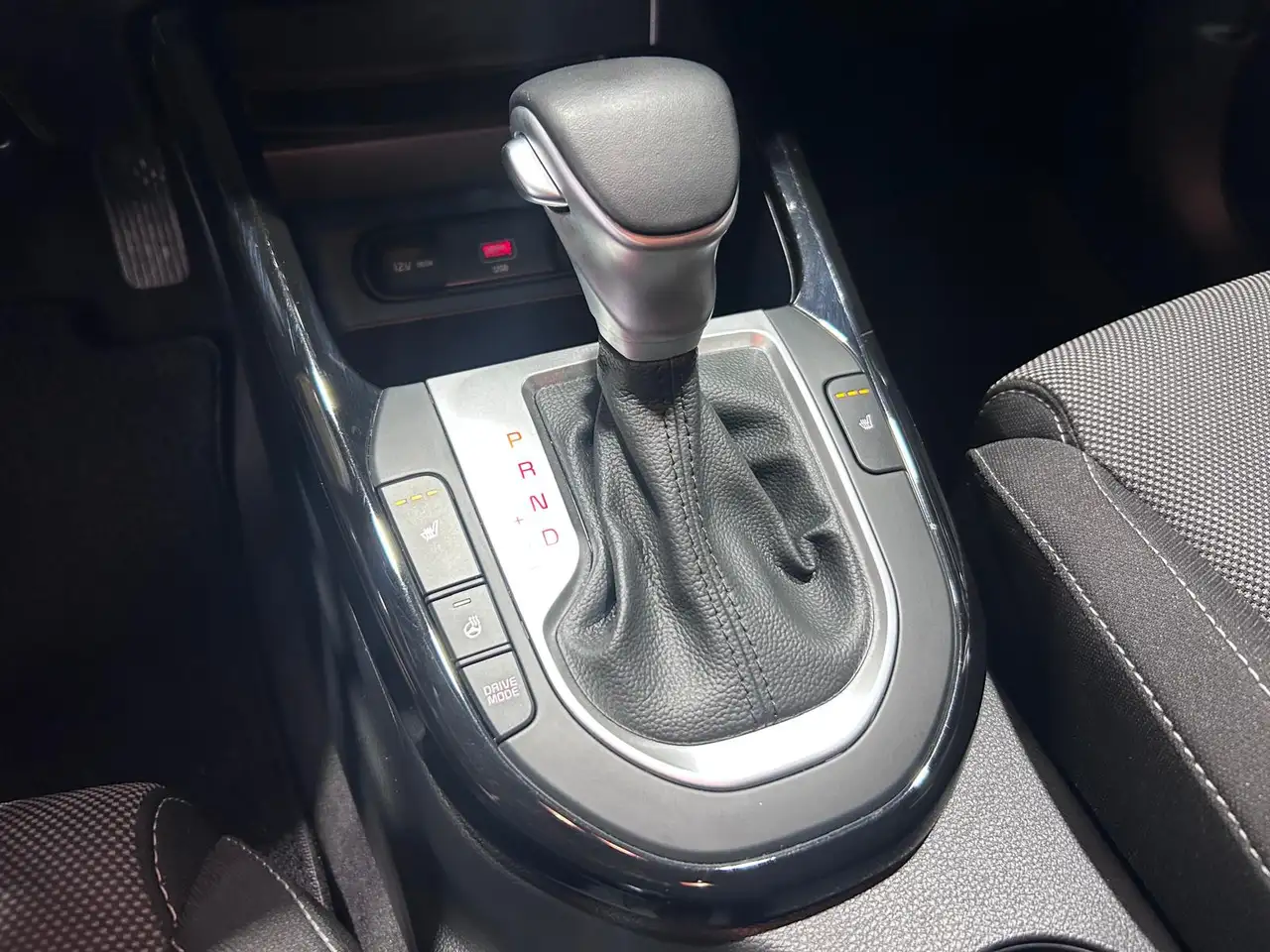Kia Forte снимка Kia Forte