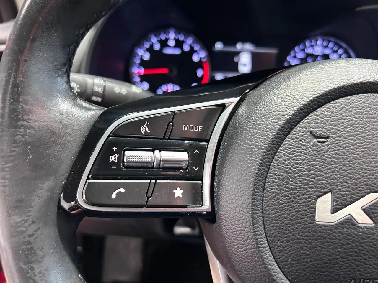 Kia Forte снимка Kia Forte