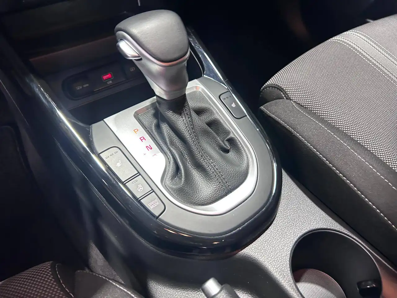 Kia Forte снимка Kia Forte