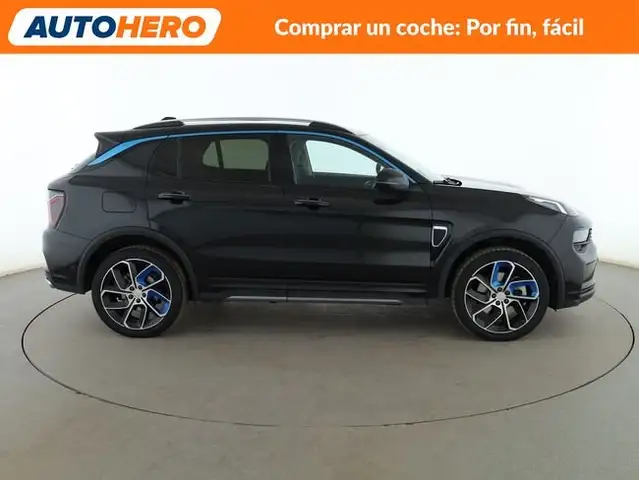 Lynk & Co 01 view 7