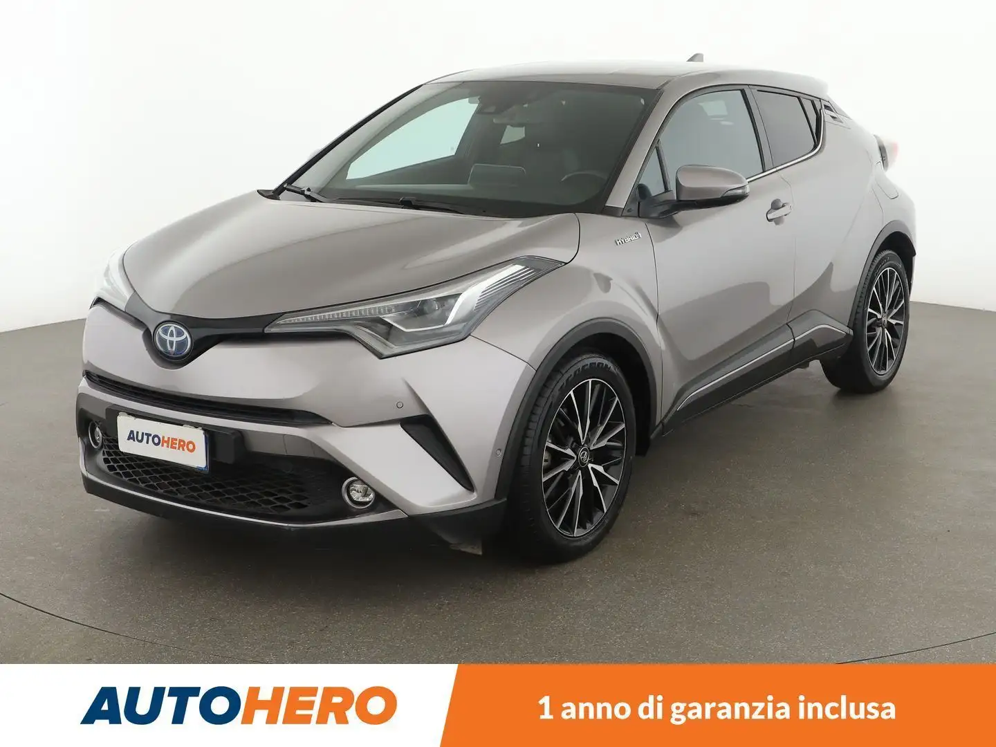 Toyota C-HR 1.8 Hybrid Lounge FHEV Argento - 1