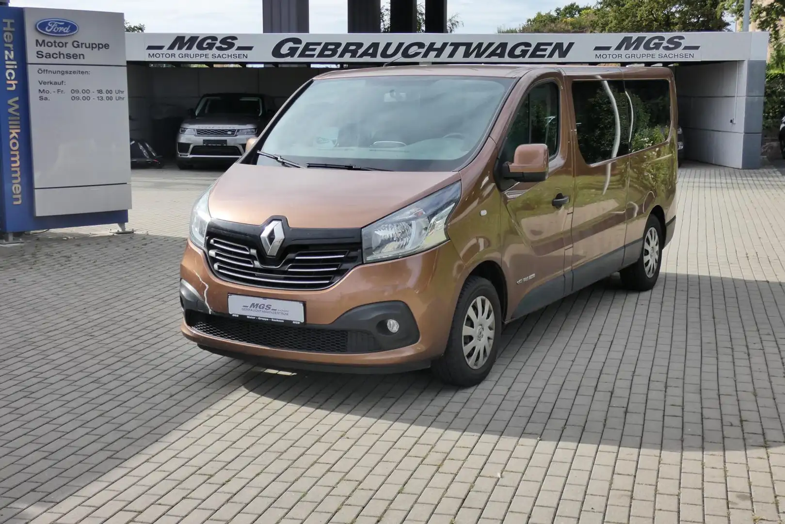 Renault Trafic Combi 125 Energy L2 "Expression" #NAV #AHK Braun - 2