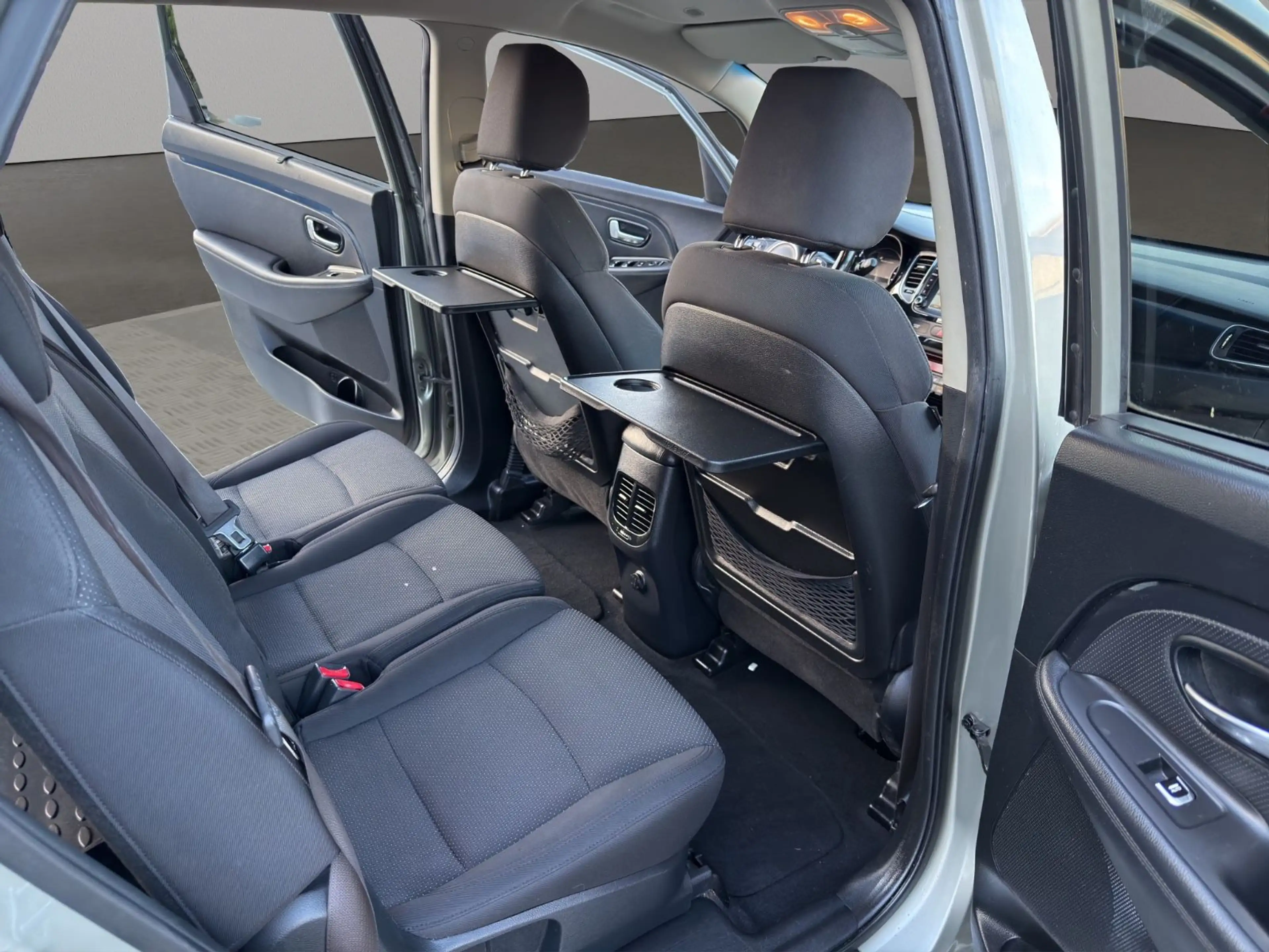 Kia Carens Spirit*AUTOMATIK*NAVI*XEN*RFK*PDC*TÜV NEU — photo 12