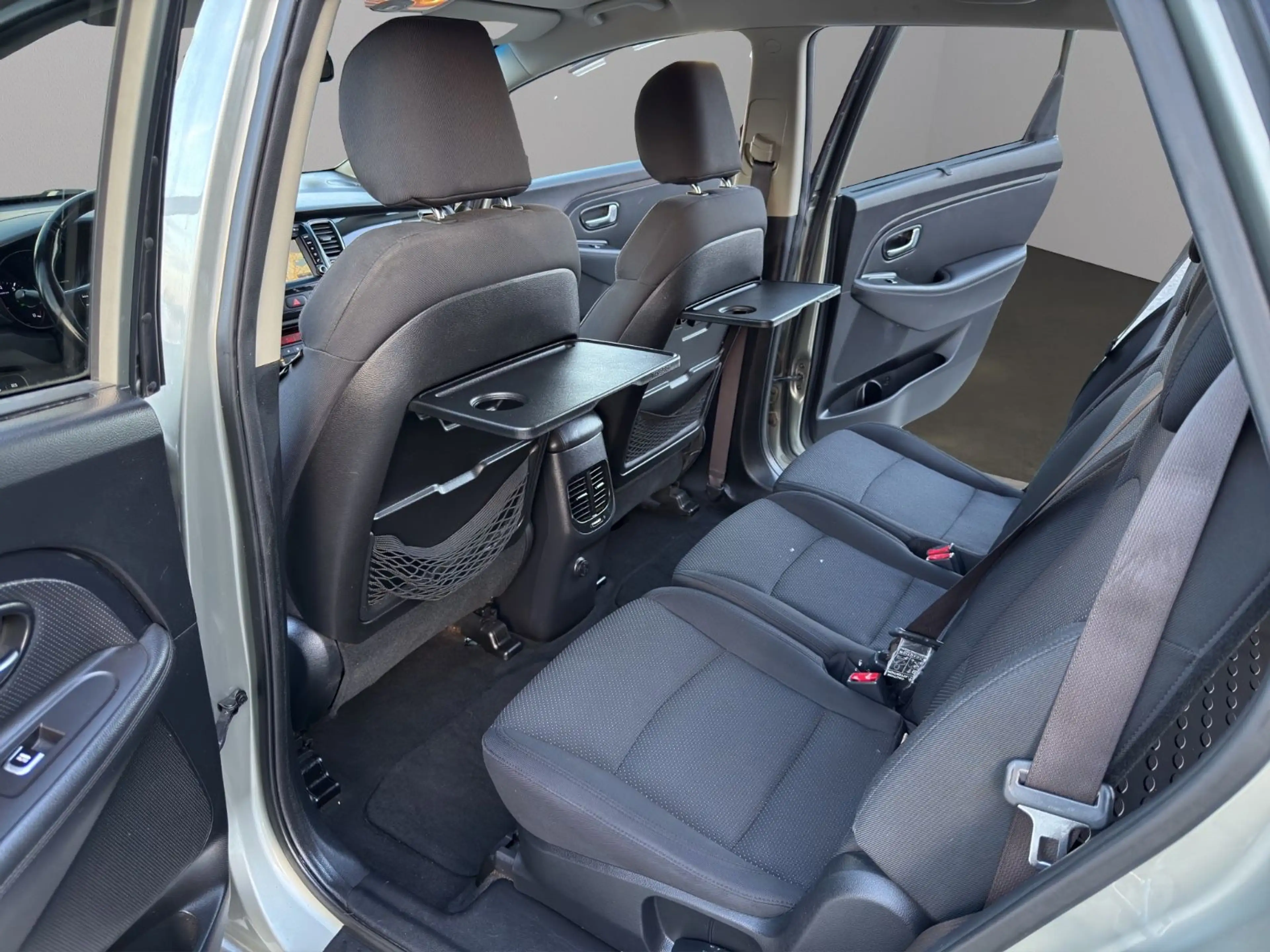 Kia Carens Spirit*AUTOMATIK*NAVI*XEN*RFK*PDC*TÜV NEU — photo 13