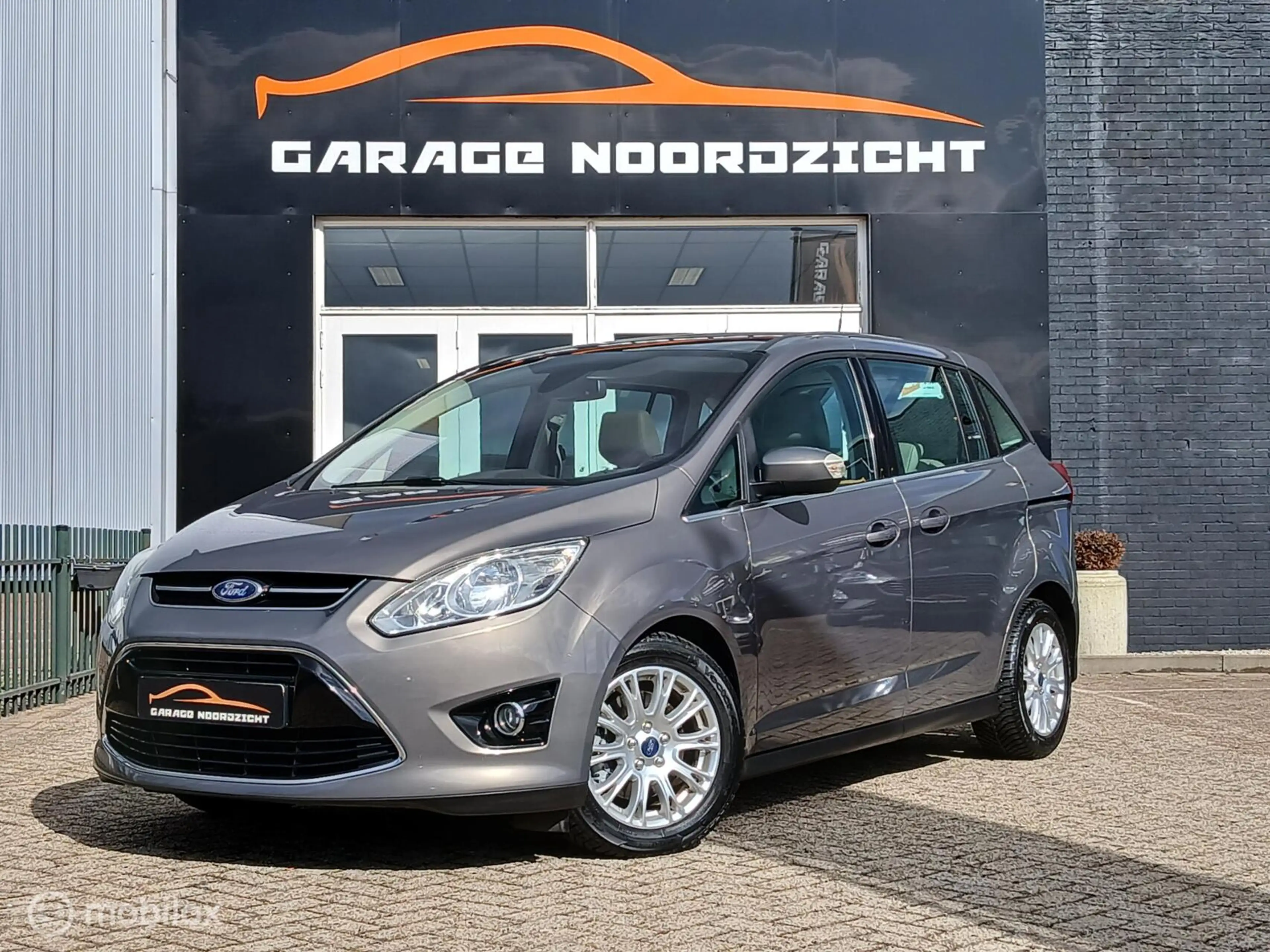 Ford Grand C-Max 1.0 Ecoboost met /Panorama Dak/Stoelverwarming/Bes