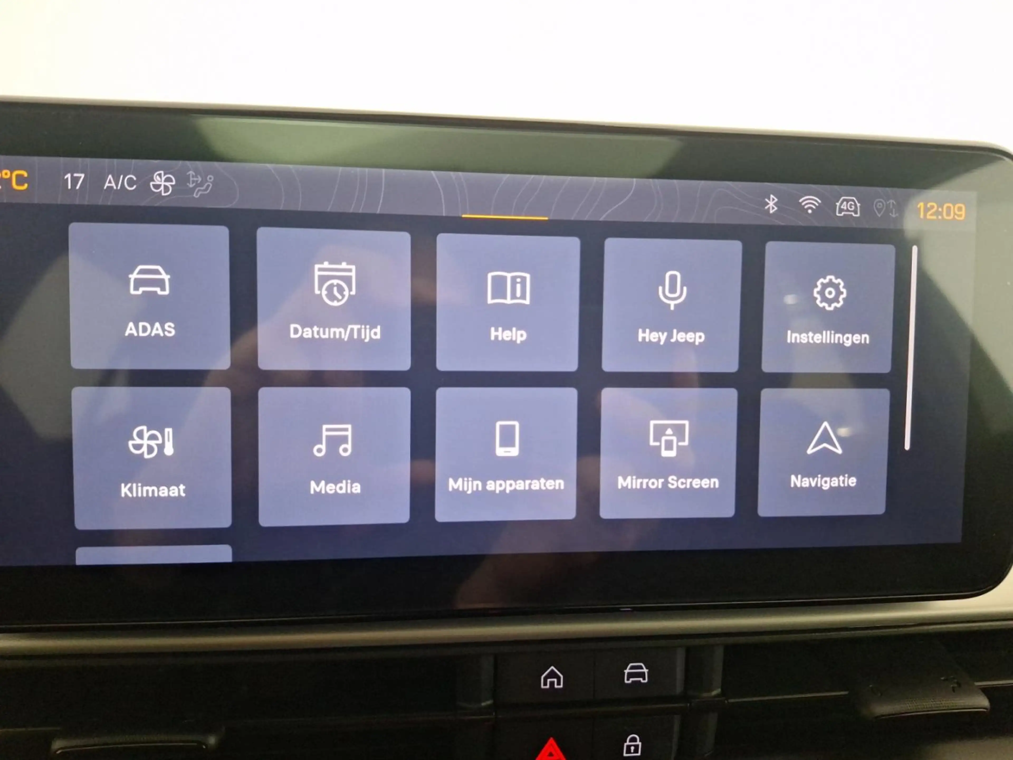 Jeep Avenger e-Hybrid 4X2 Altitude 110PK AUTOMAAT* PANO CAMERA* — photo 13
