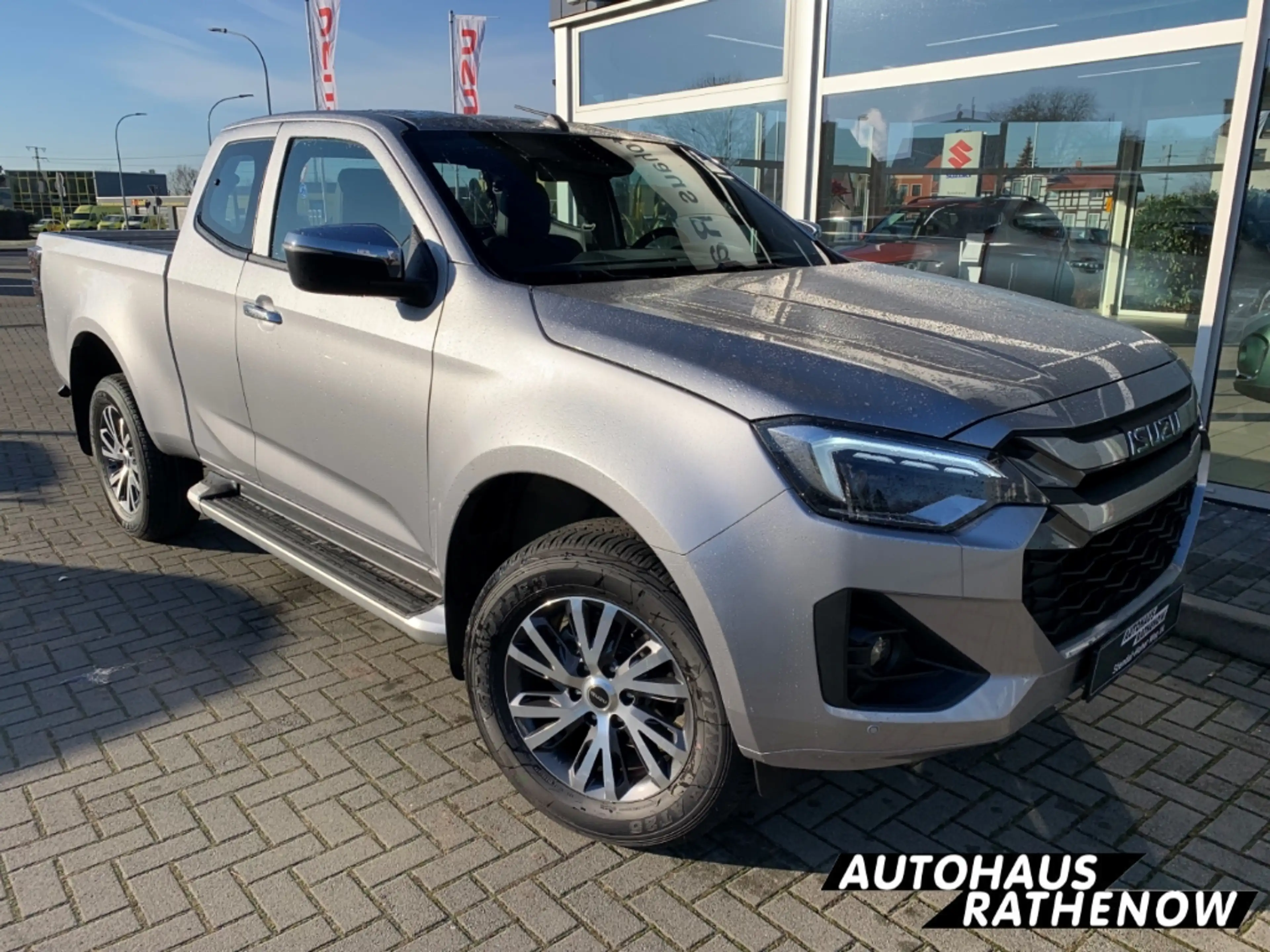 Isuzu D-Max Space Cab Allrad LSE Automatik Leder digitales Coc — photo 6