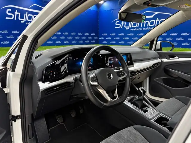 Volkswagen Golf view 8