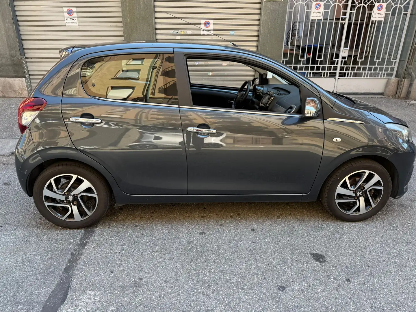 Peugeot 108 108 5p 1.2 puretech Allure E6 Grigio - 2