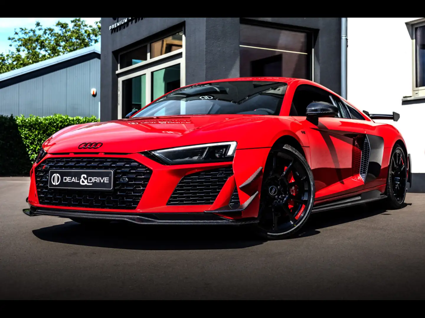 AUDI R8