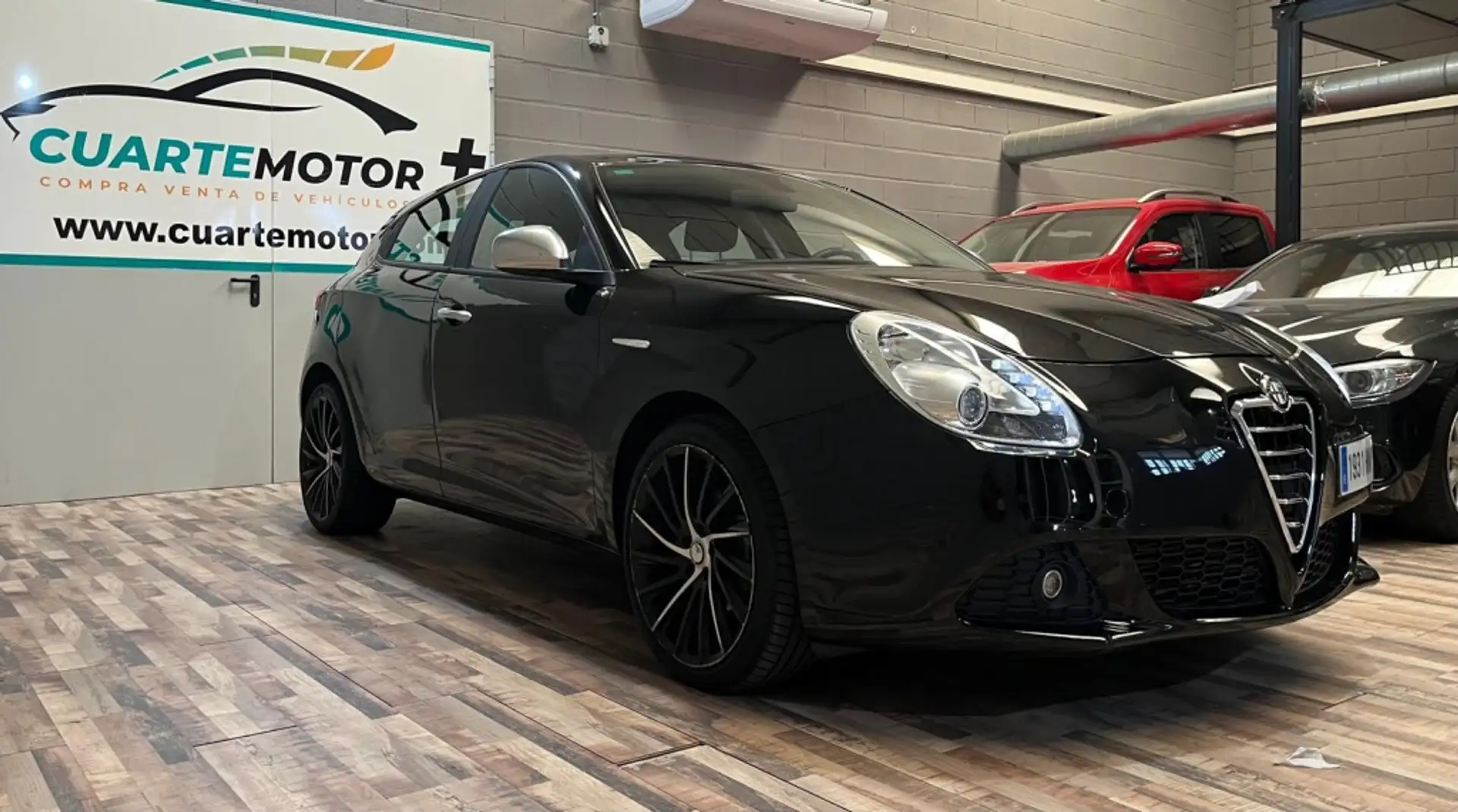 Alfa Romeo Giulietta 1.6JTDm Distinctive Negro - 1