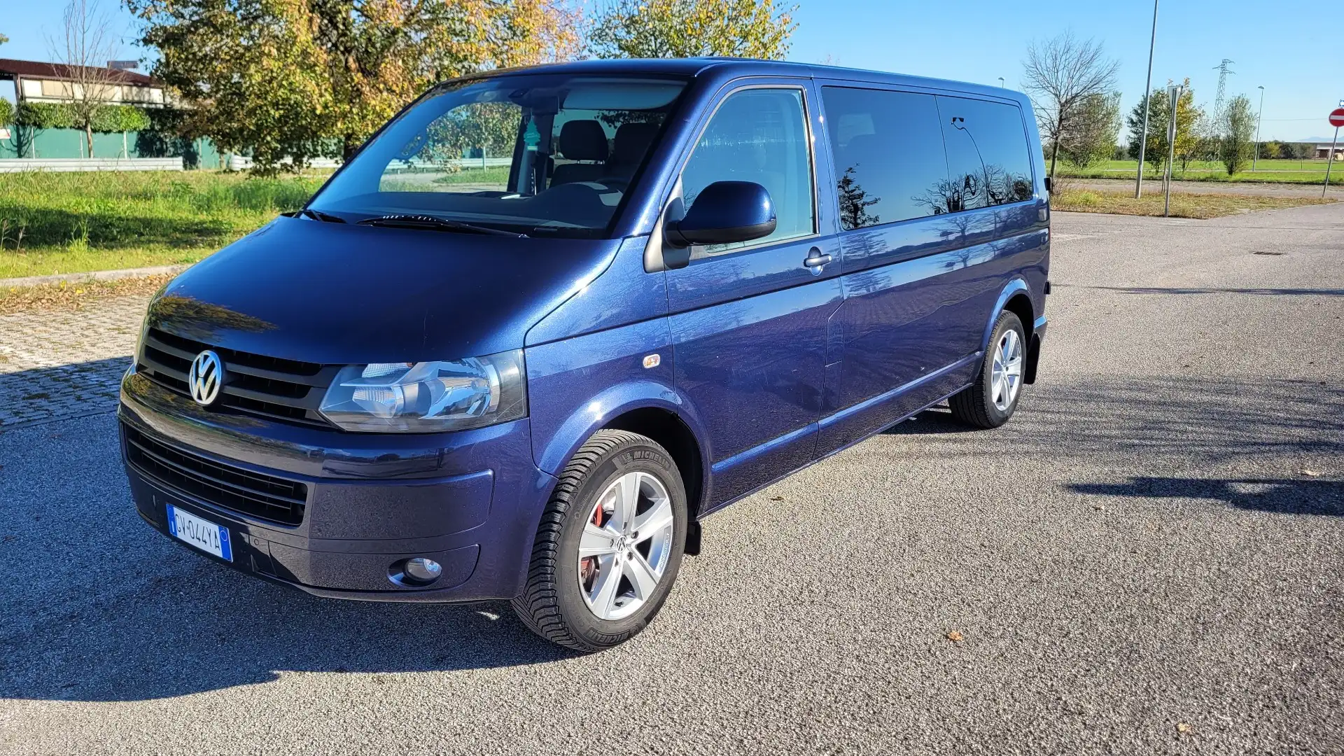 Volkswagen T5 Transporter Blu/Azzurro - 2