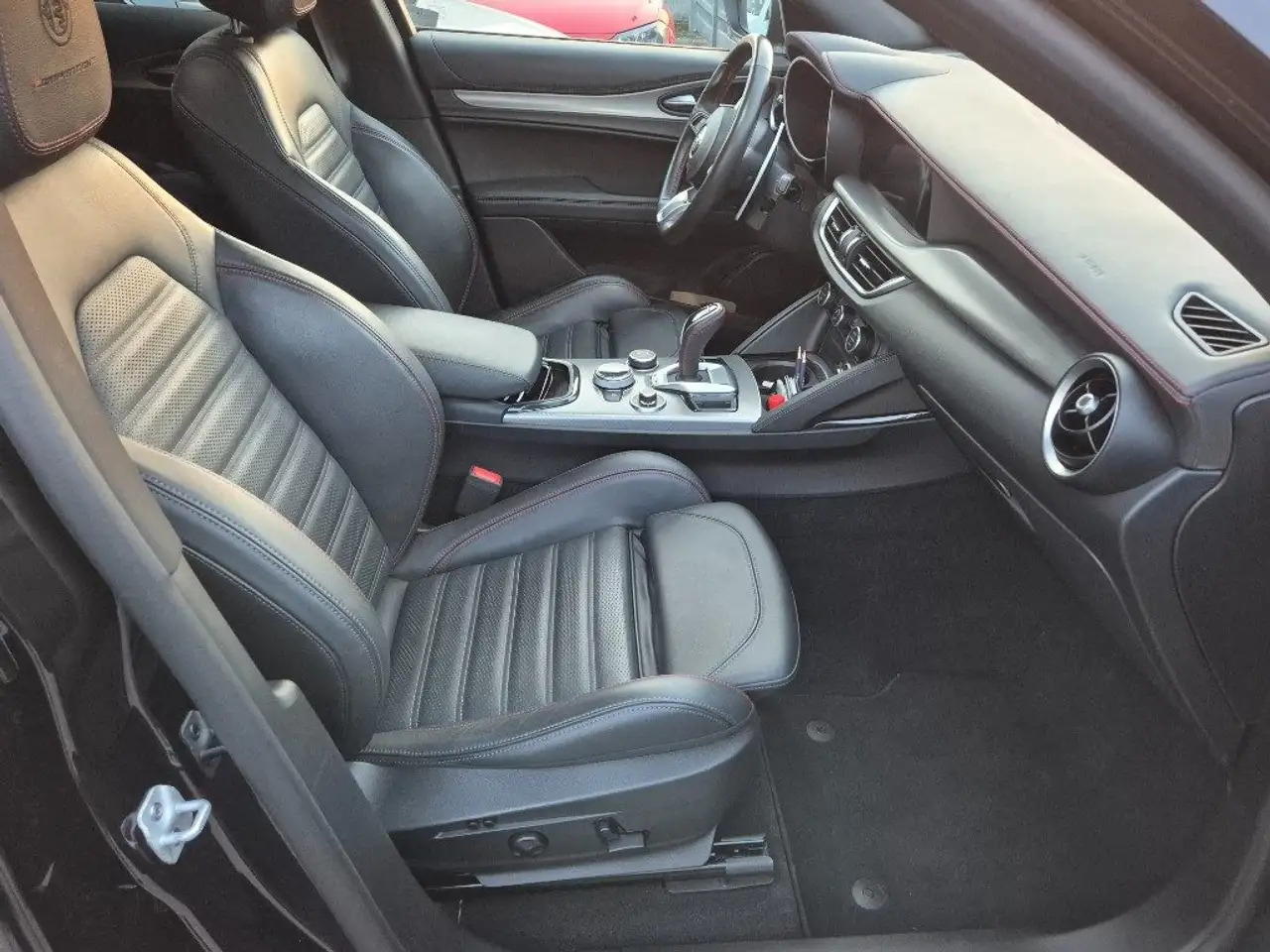 Alfa Romeo Stelvio 2.2 Turbodiesel 210 CV AT8 Q4 COMPETIZIONE – foto 8